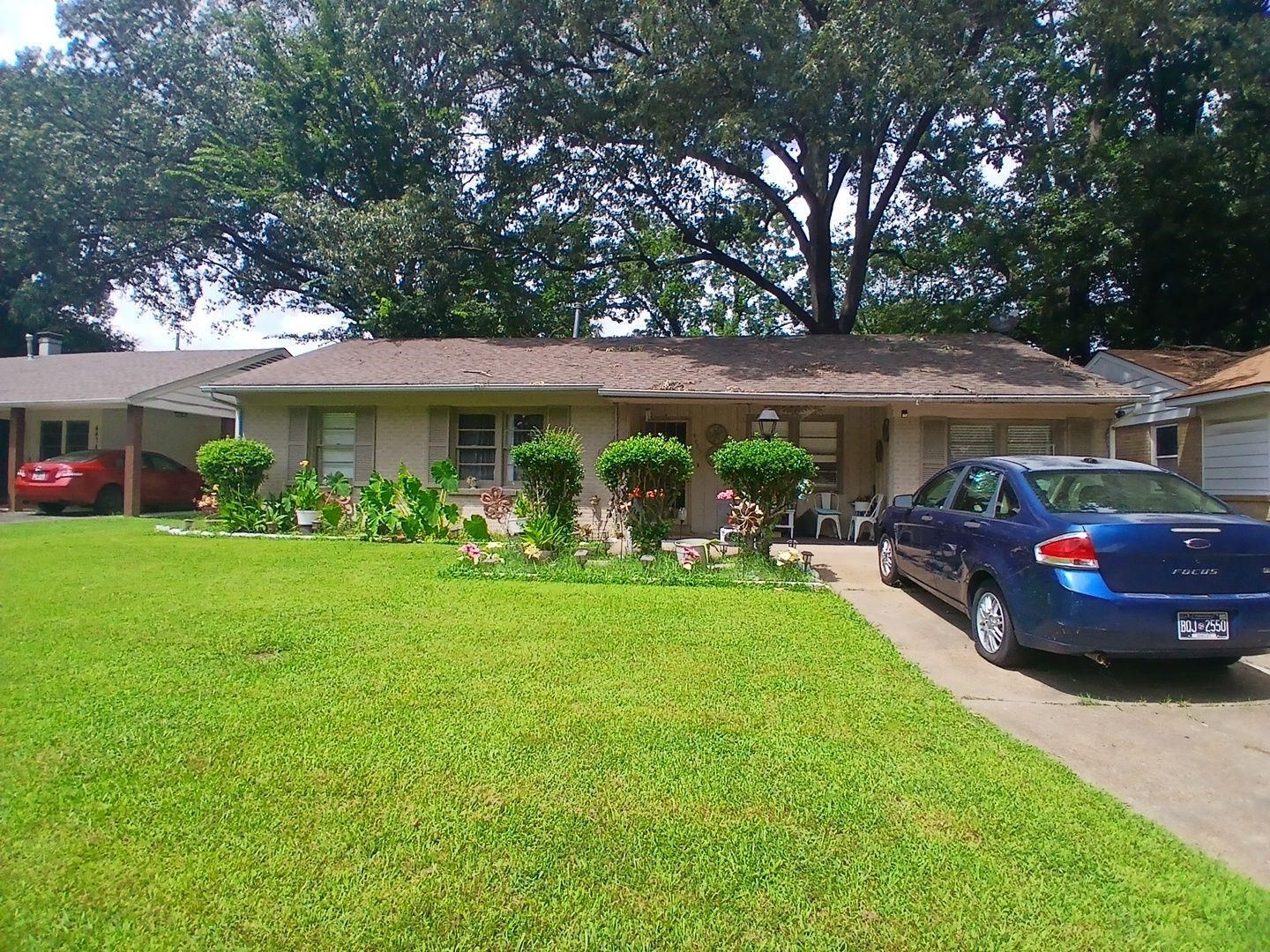 4480 GARNETT RD Property Photo 1