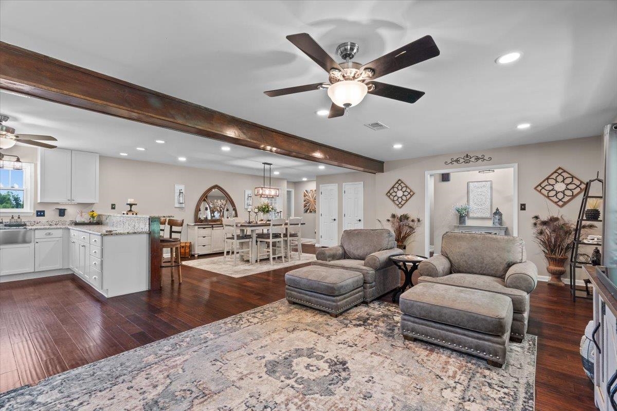 7591 E Kerrville-rosemark Rd Property Photo 13