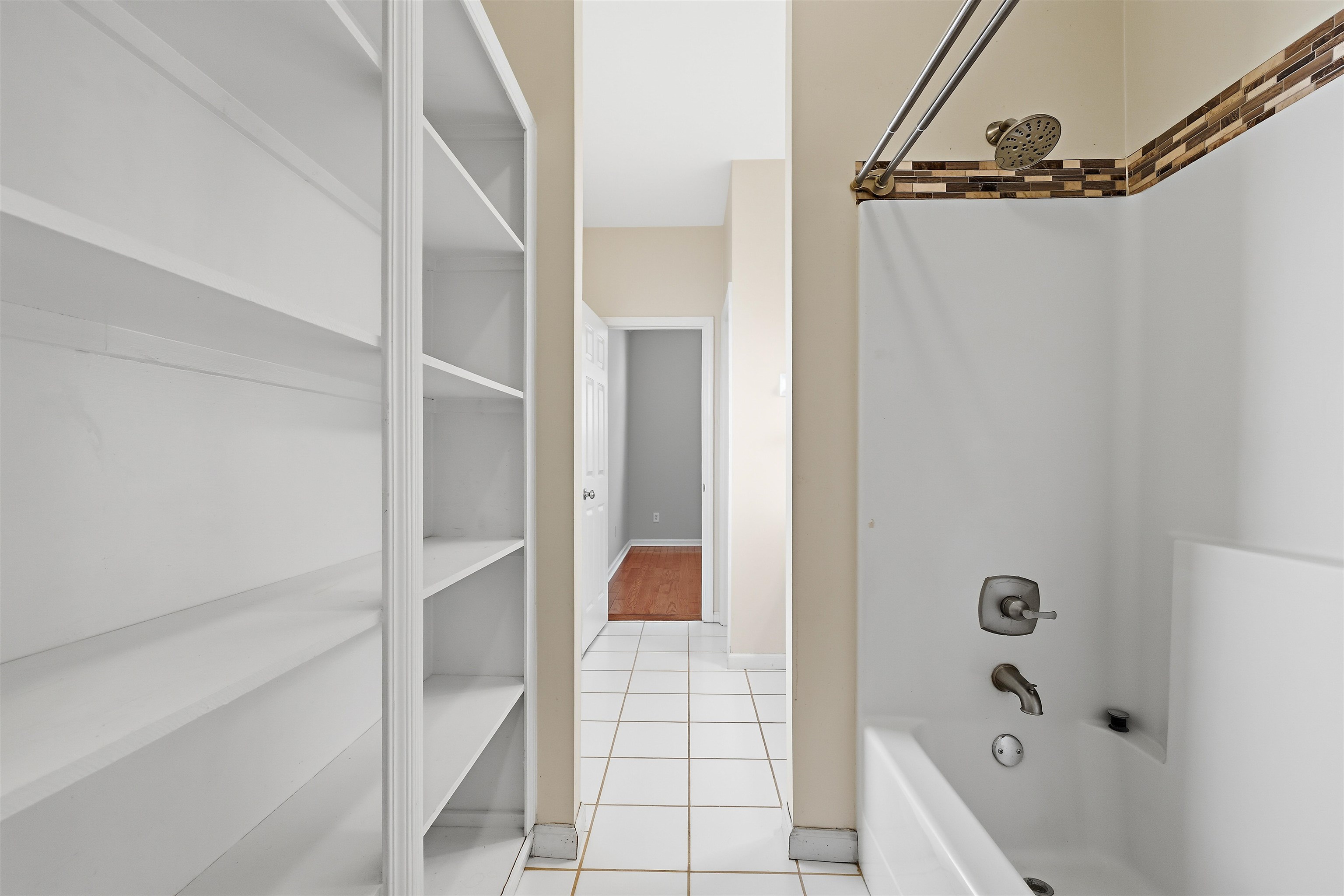 1183 Harbor River Dr Property Photo 14