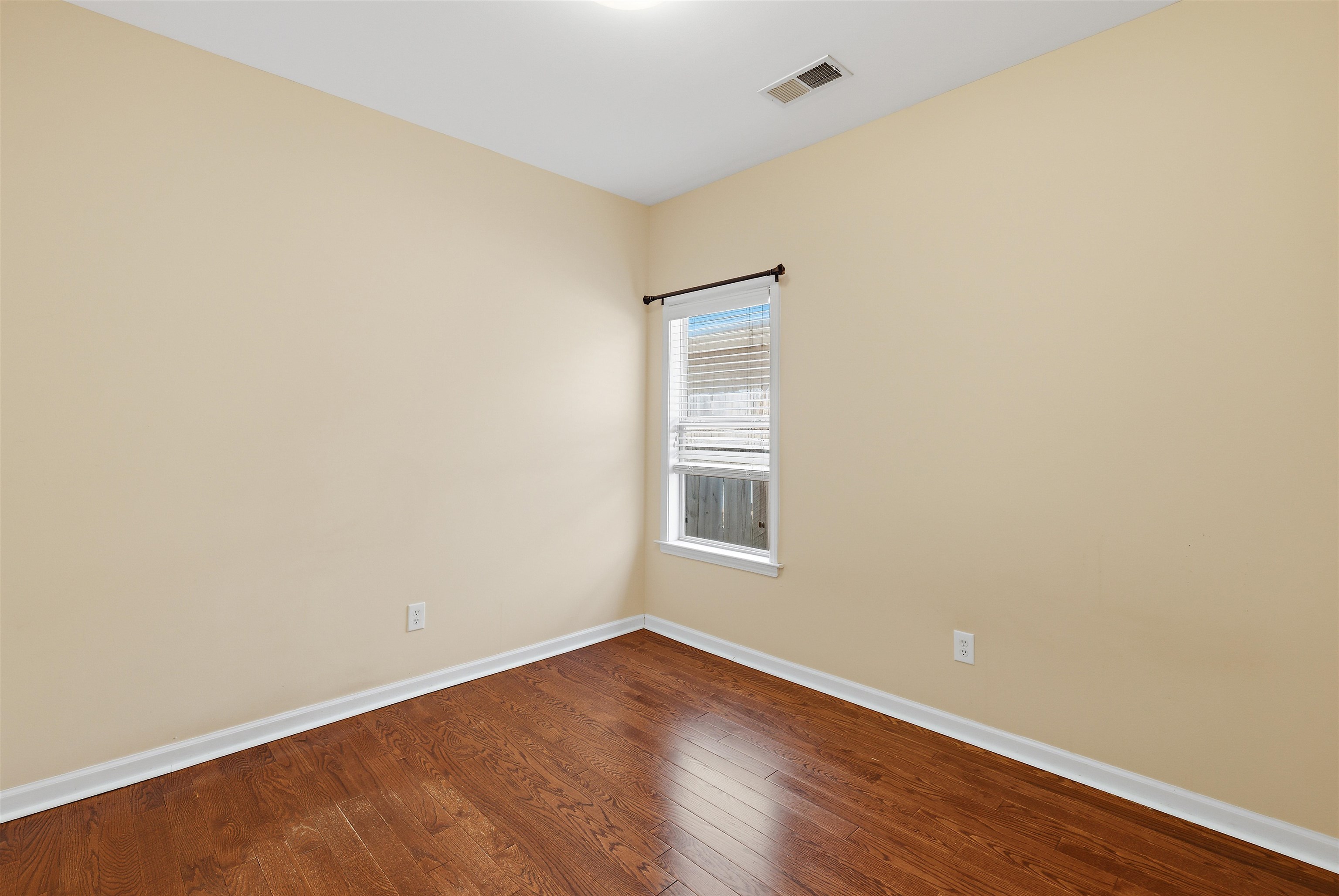 1183 Harbor River Dr Property Photo 23