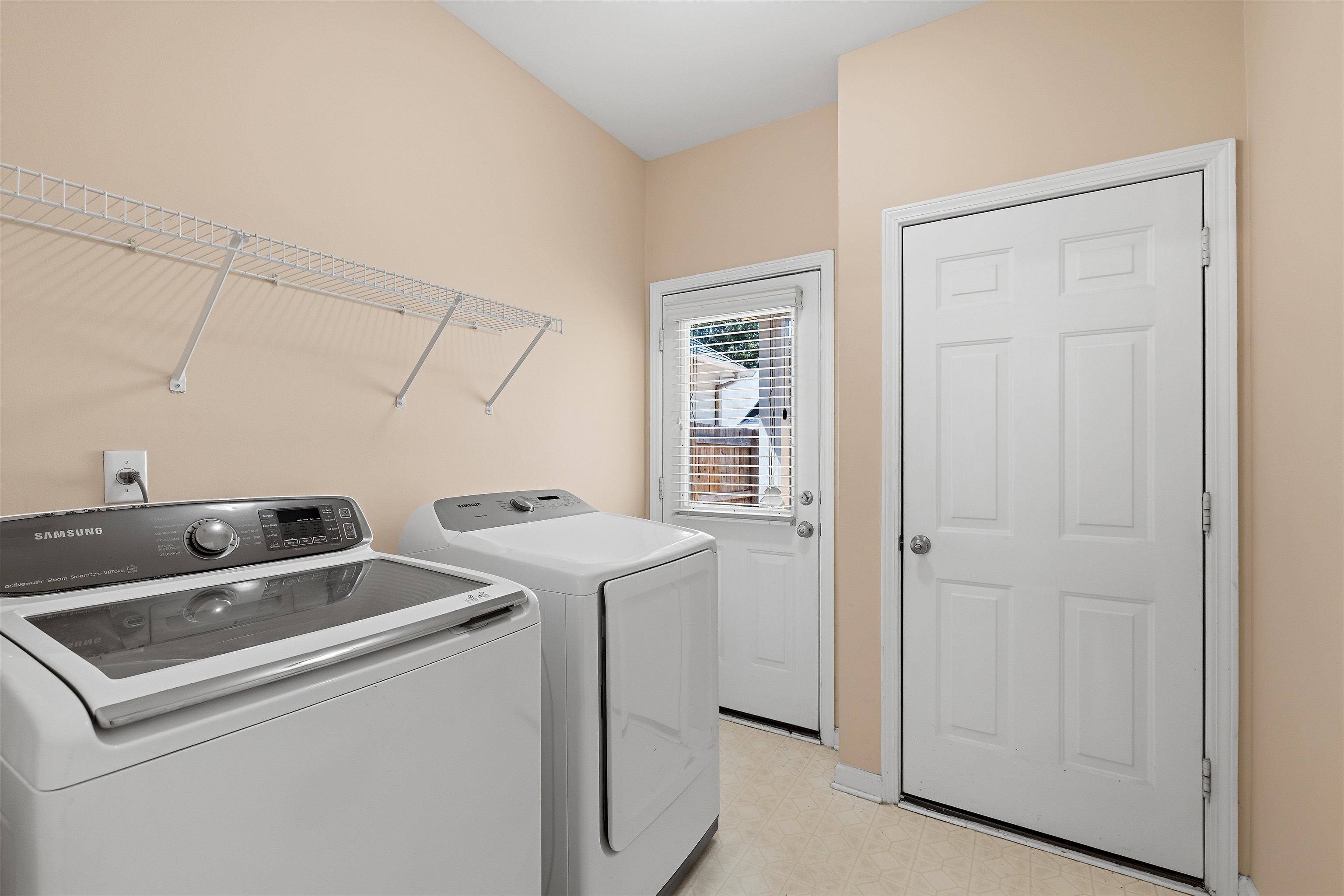 1183 Harbor River Dr Property Photo 26