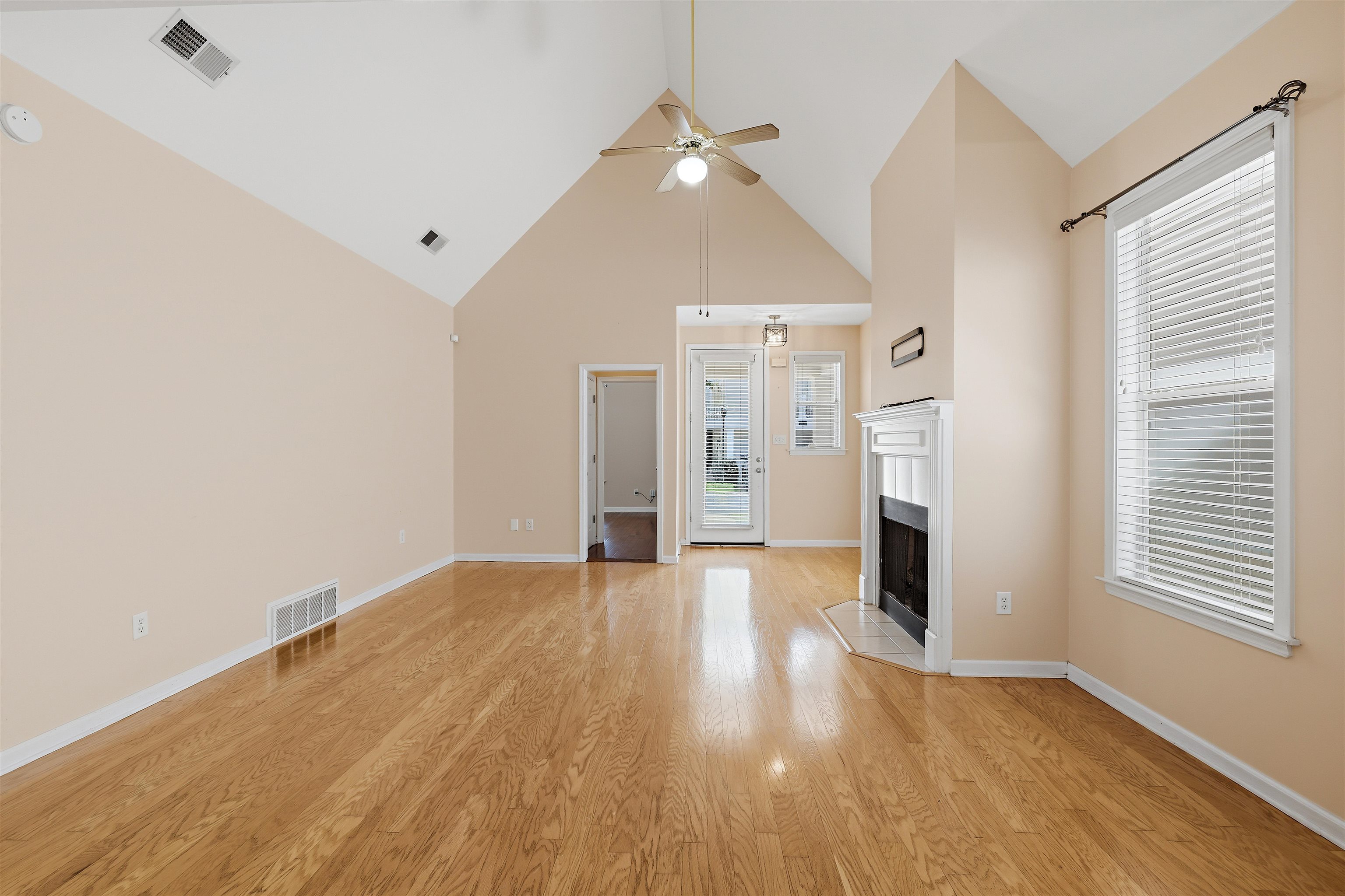 1183 Harbor River Dr Property Photo 31