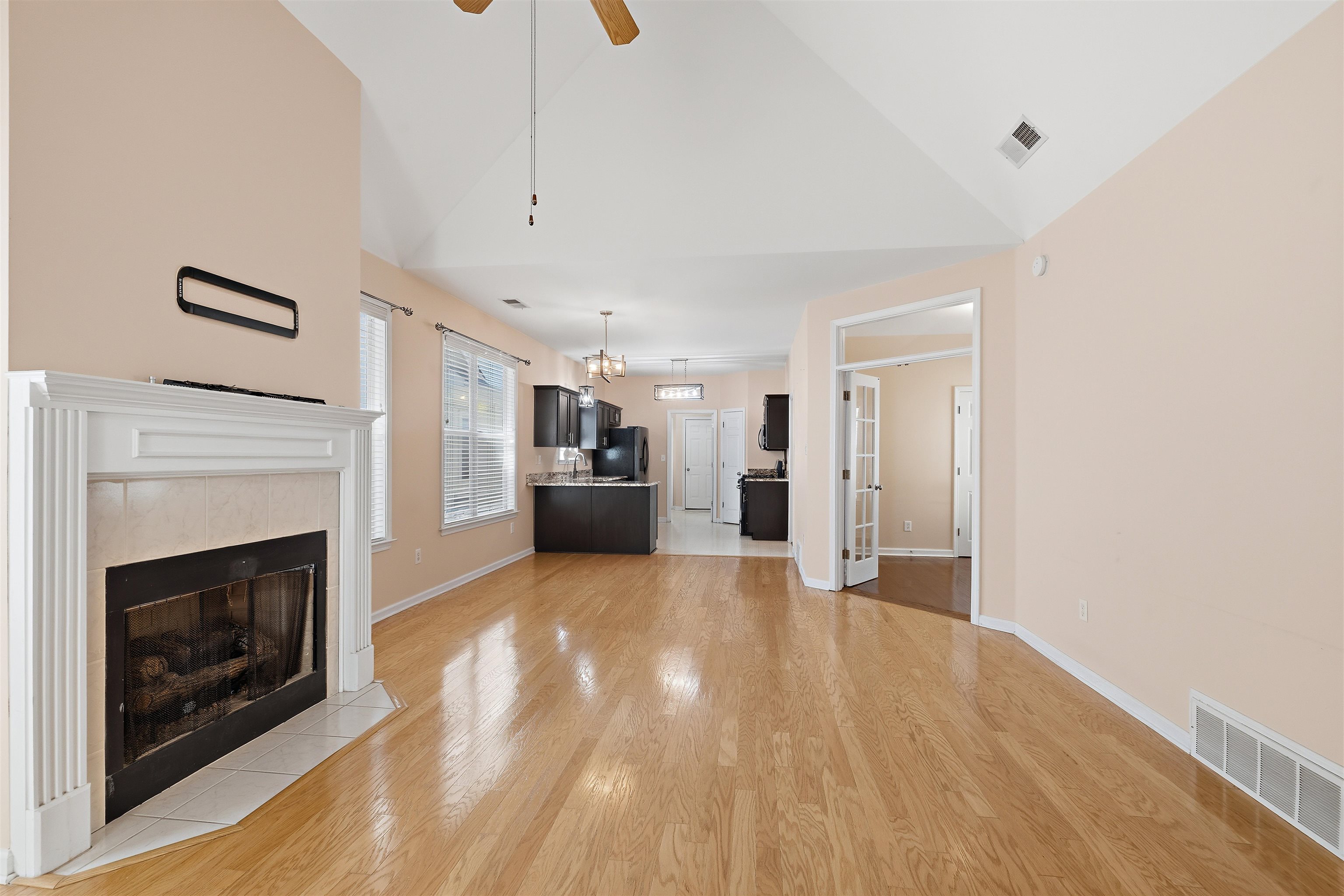 1183 Harbor River Dr Property Photo 34