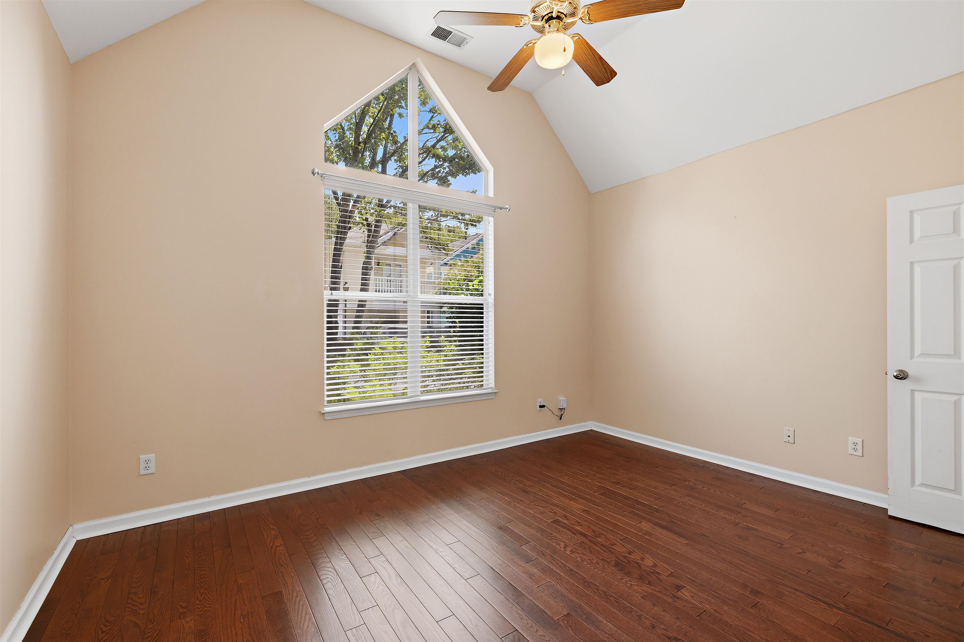 1183 Harbor River Dr Property Photo 35