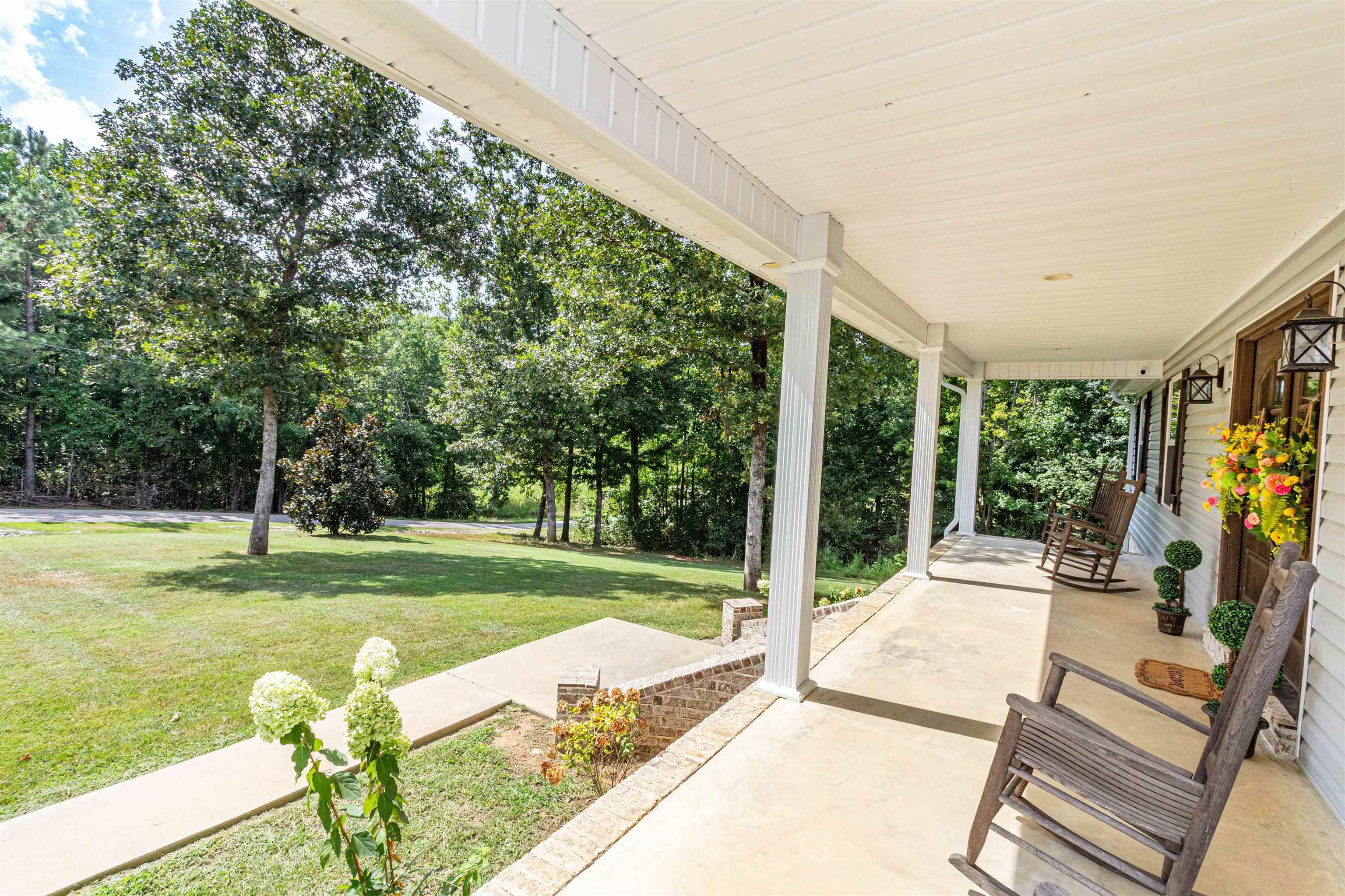 130 Amelia Briann Dr Property Photo 4