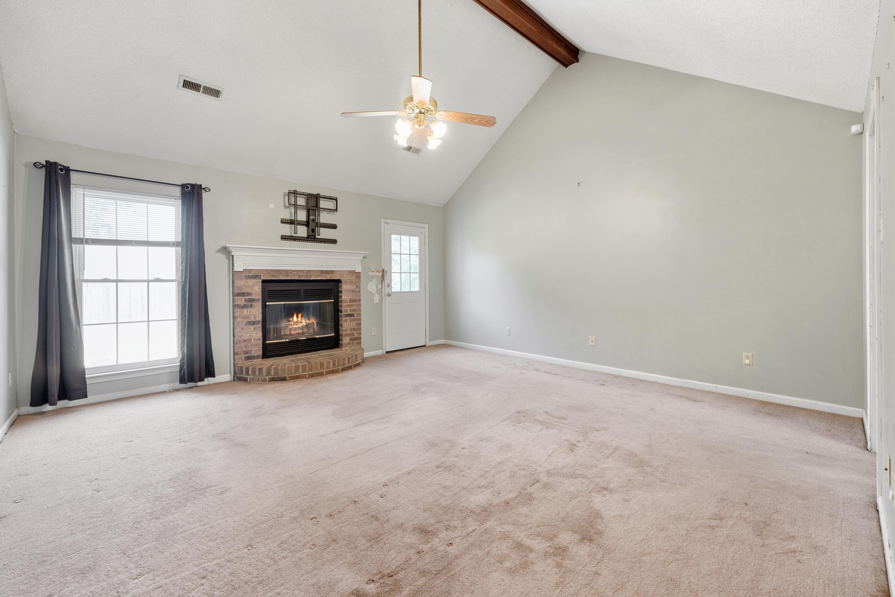 2621 Sunbury Cir Property Photo 5