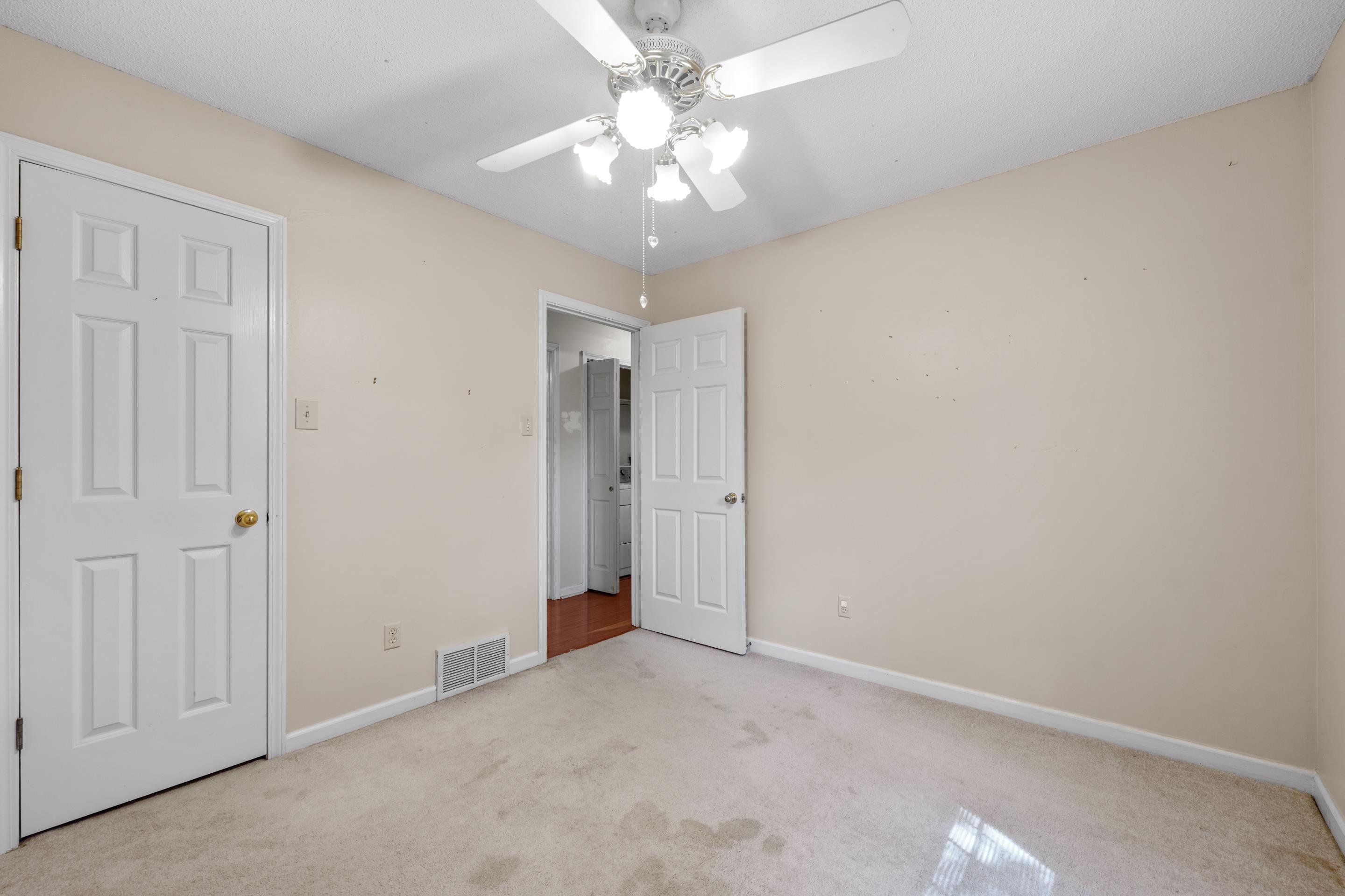 2621 Sunbury Cir Property Photo 15