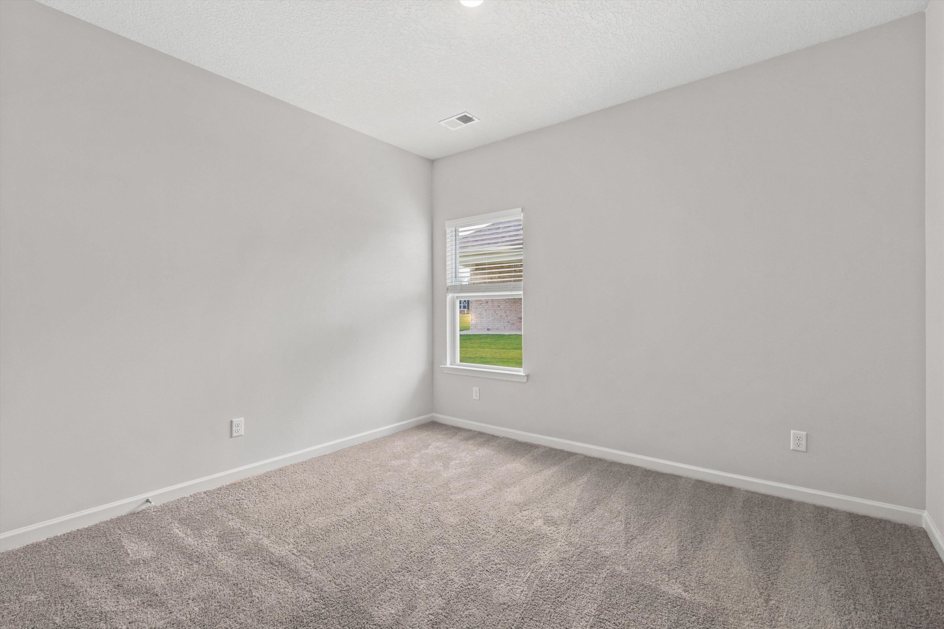 320 Windemere Loop Property Photo 9