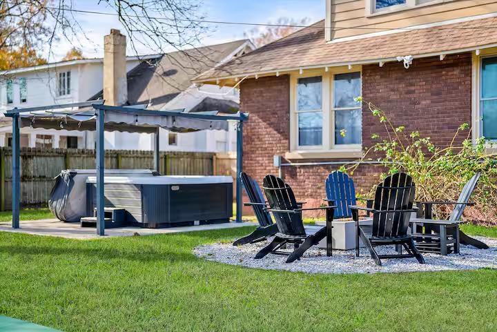 158 N Willett St Property Photo 4