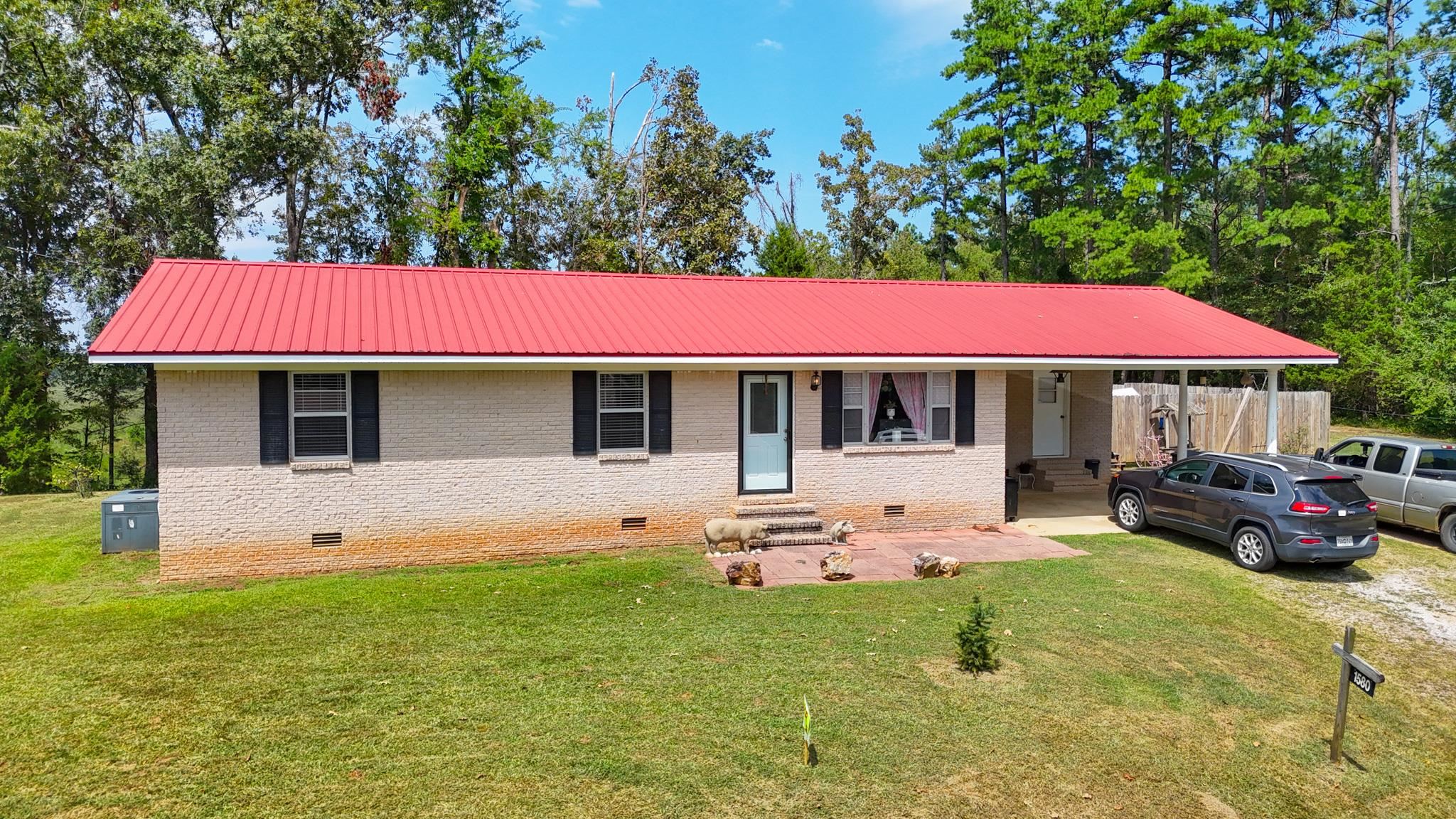 1580 Magnolia Cir Property Photo 1