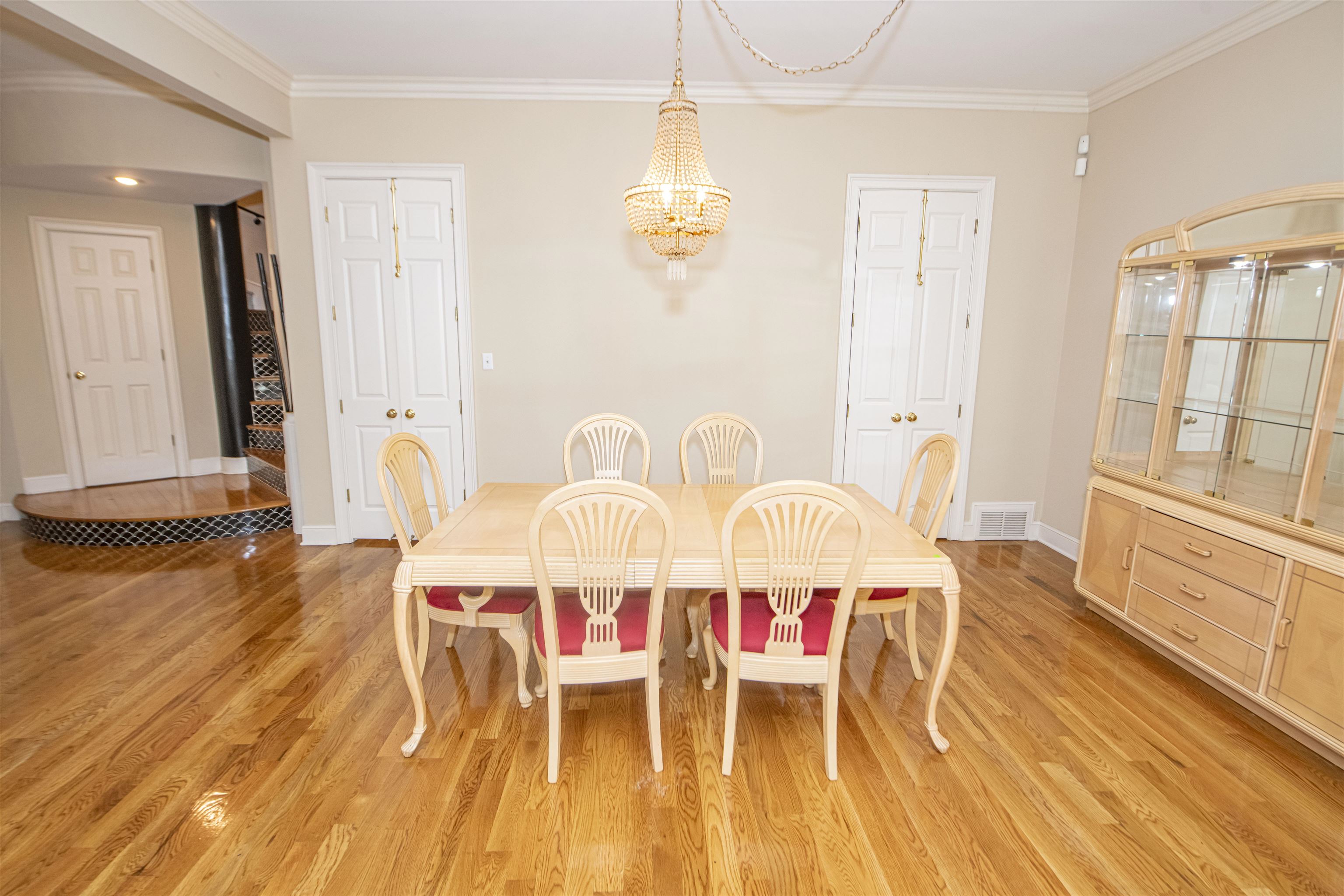 100 Founders Ln Property Photo 6