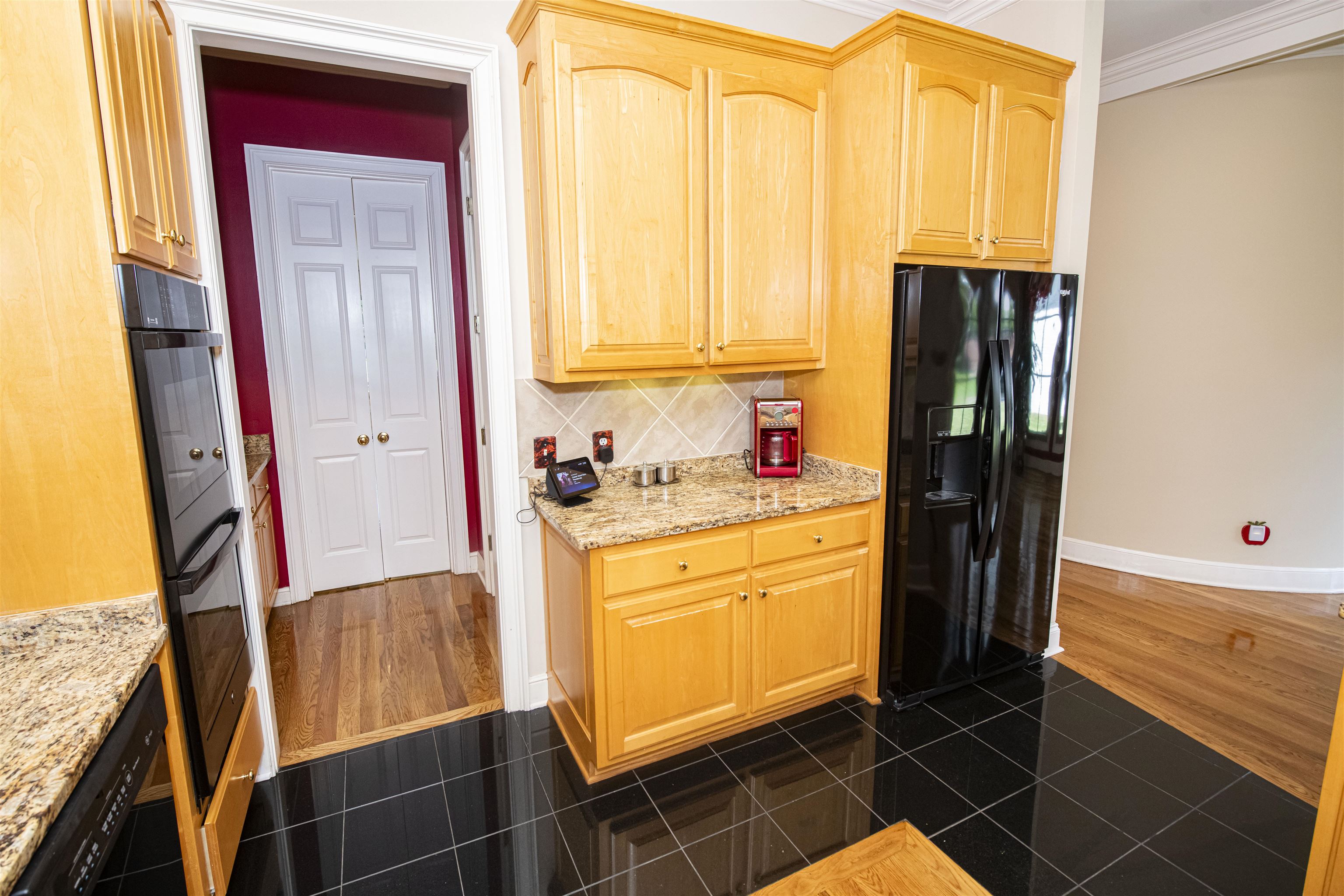 100 Founders Ln Property Photo 17