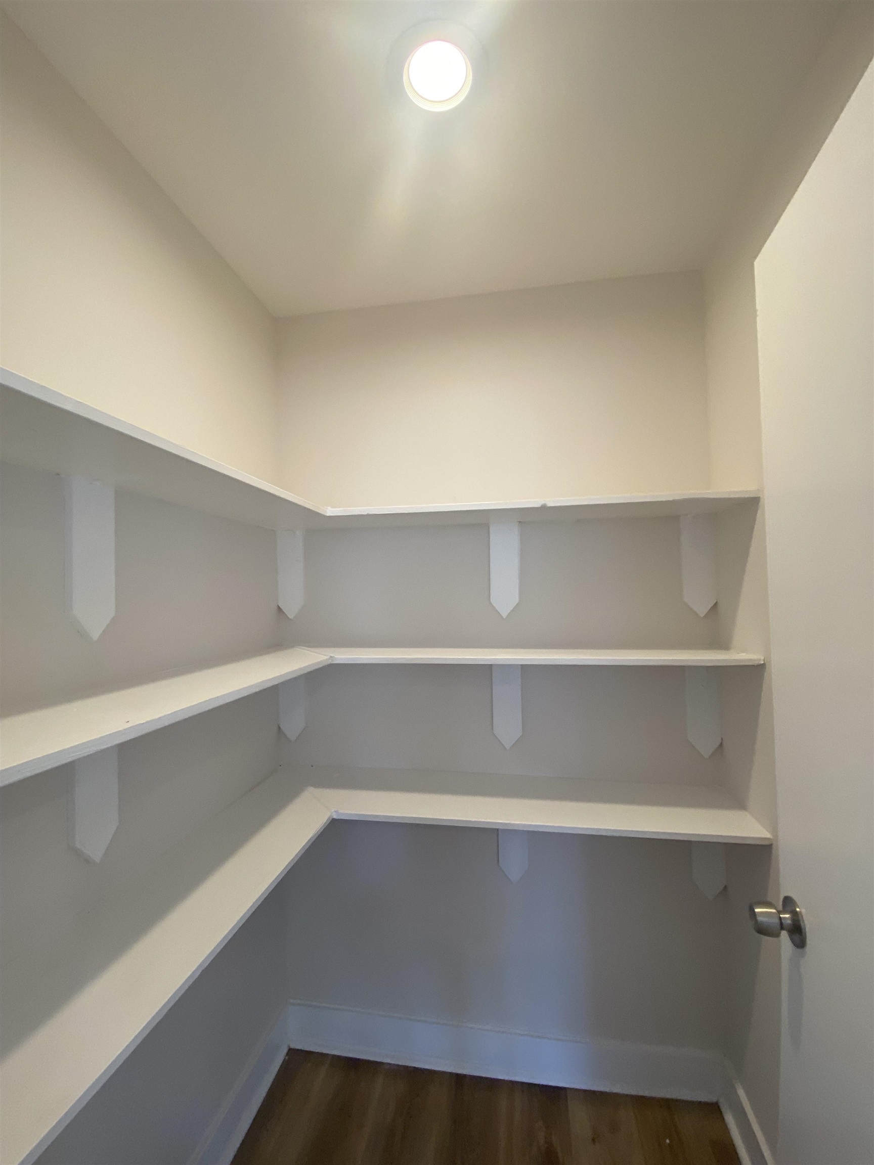 788 N Merton St Property Photo 15