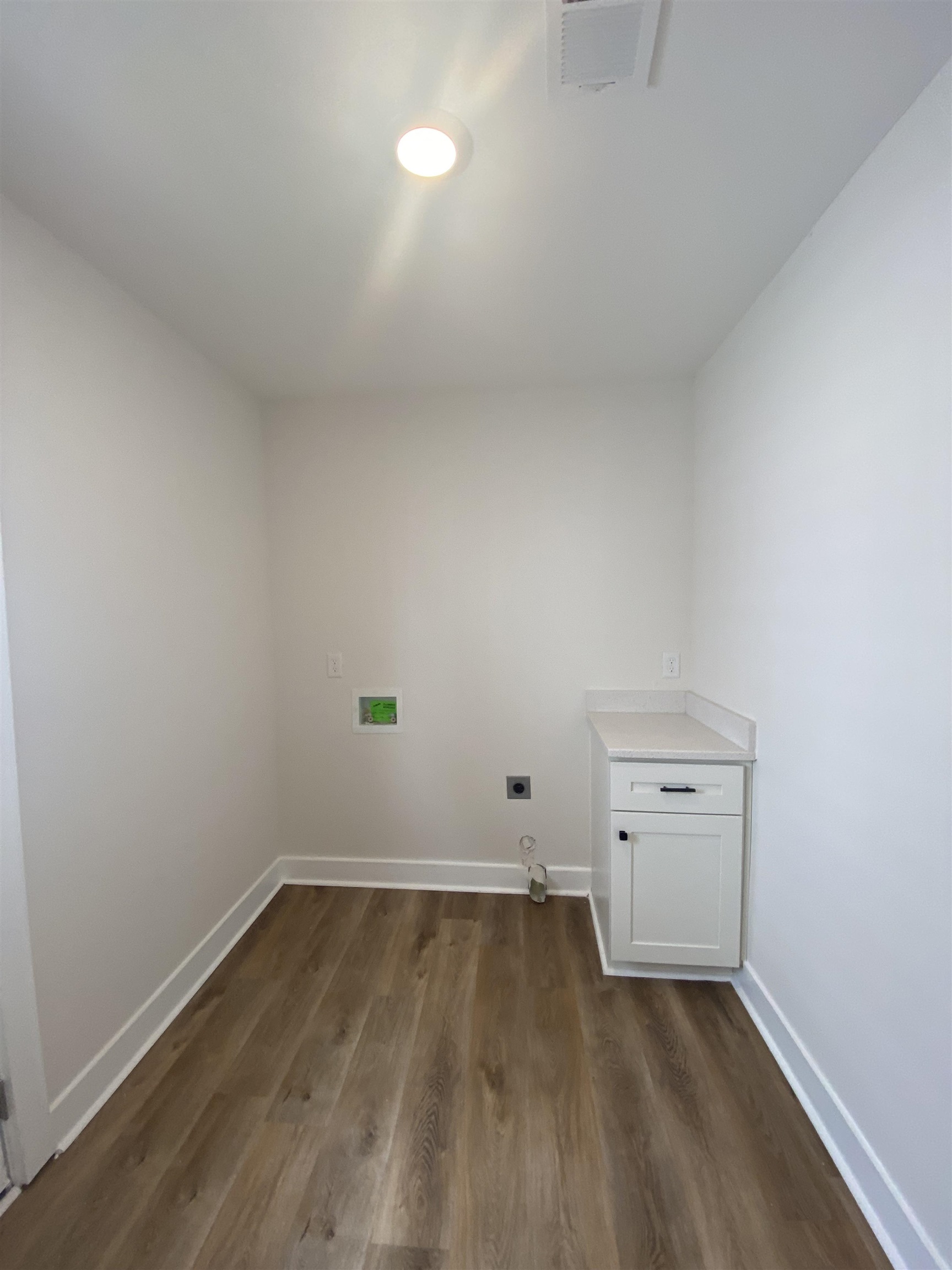 788 N Merton St Property Photo 16