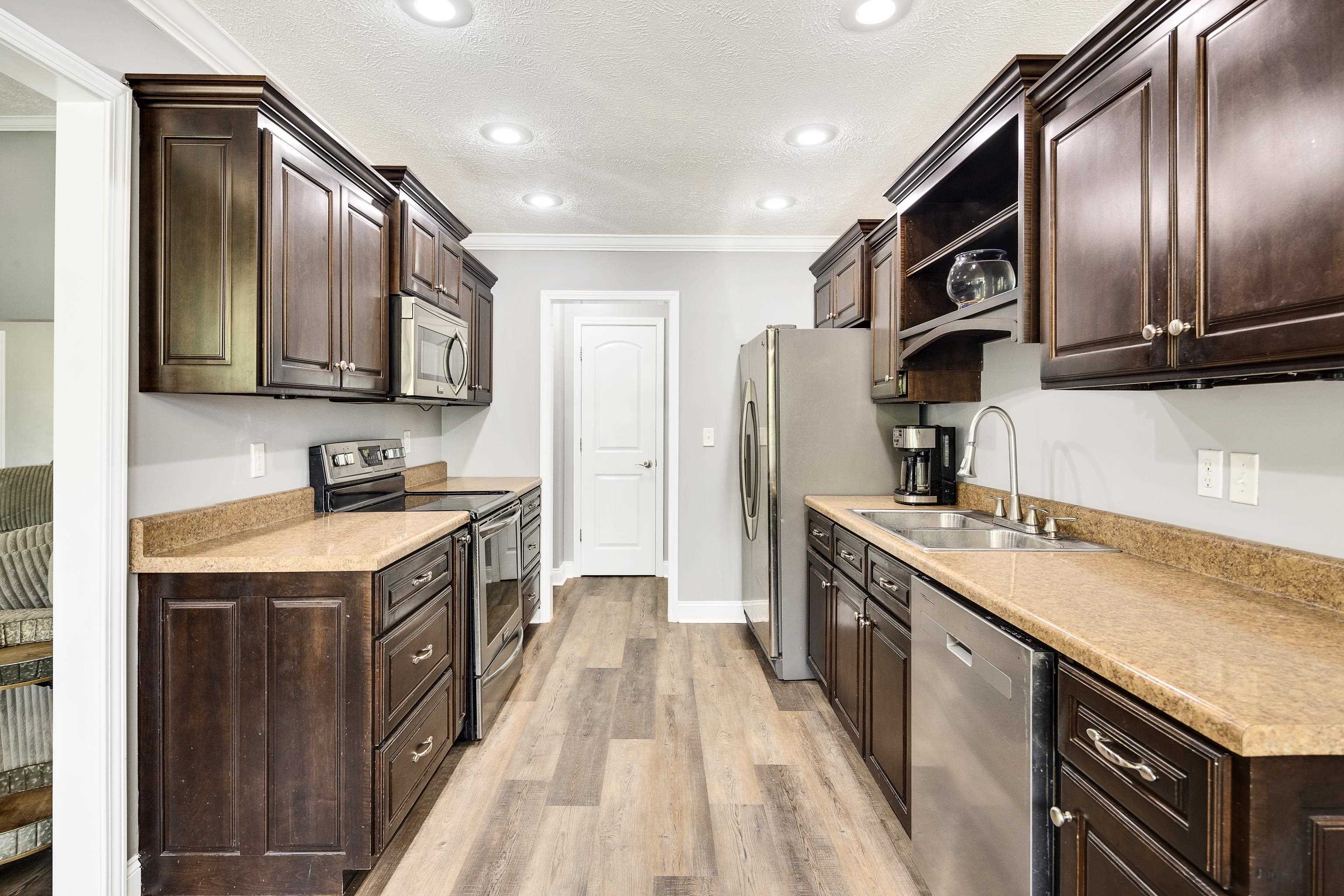 405 Persimmon Ln Property Photo 18