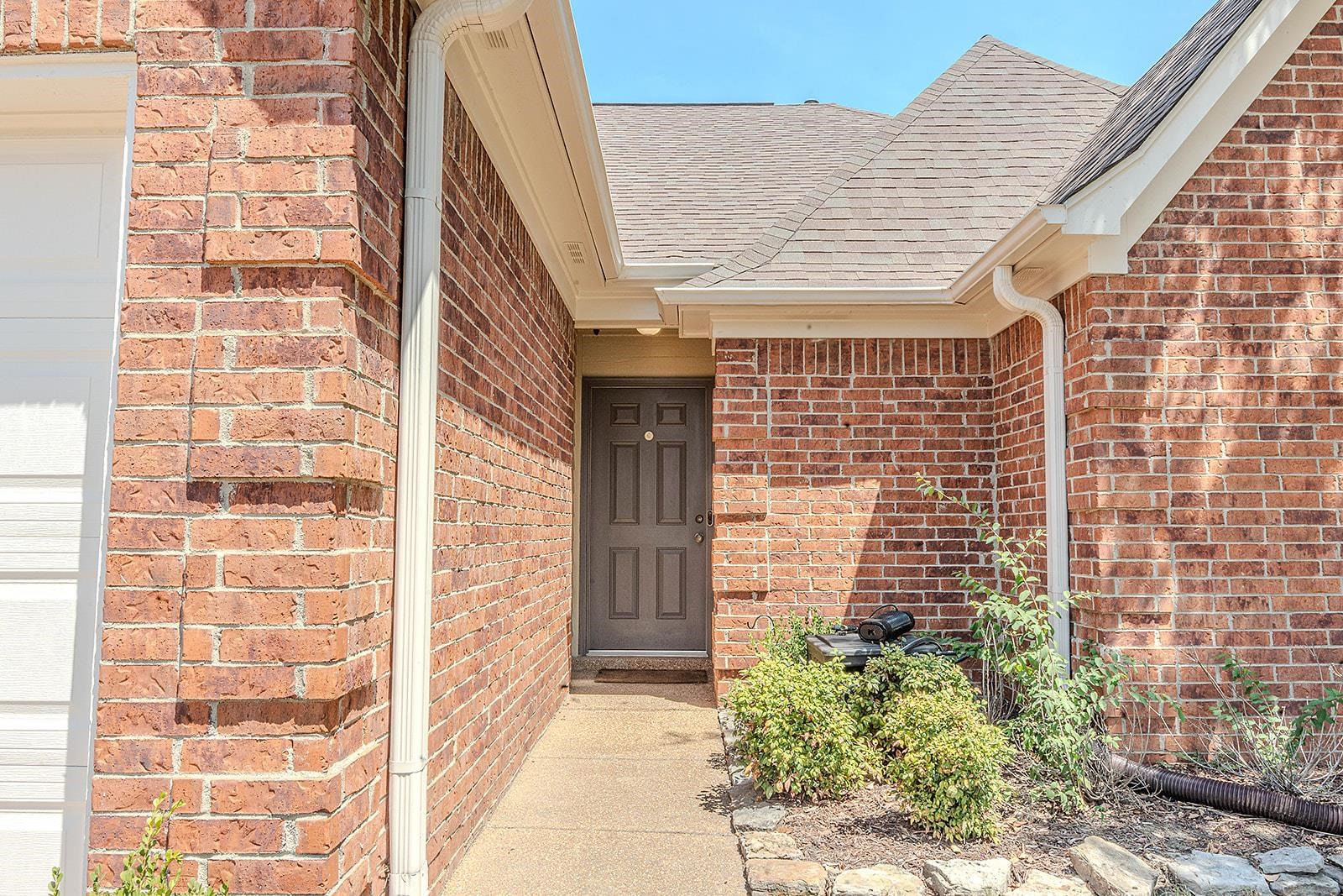 9716 Tucker Creek Cv Property Photo 4