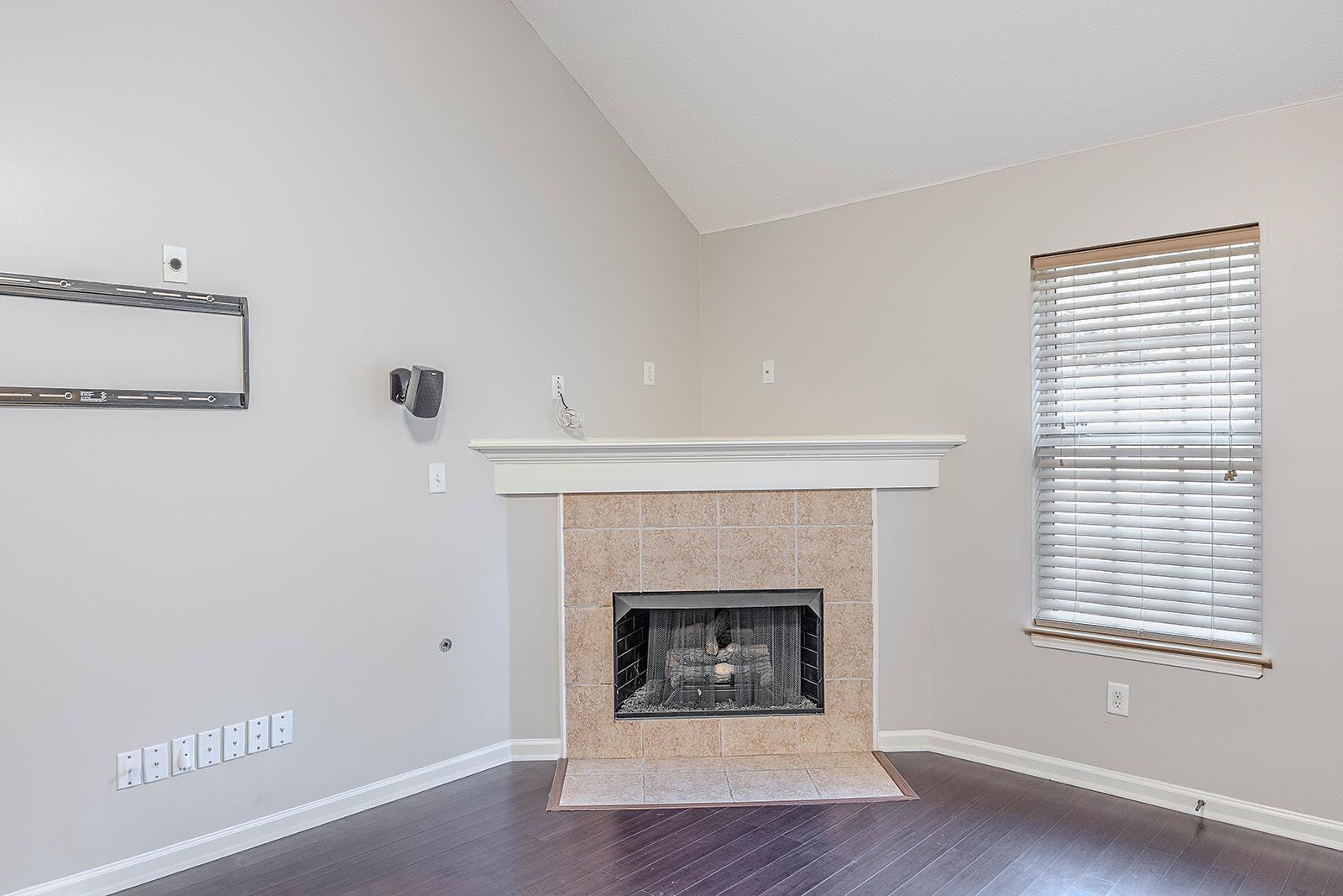 9716 Tucker Creek Cv Property Photo 6