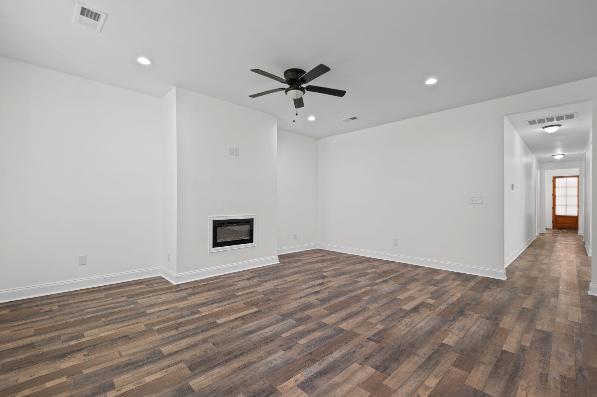 1488 Lyndale Ave Property Photo 5