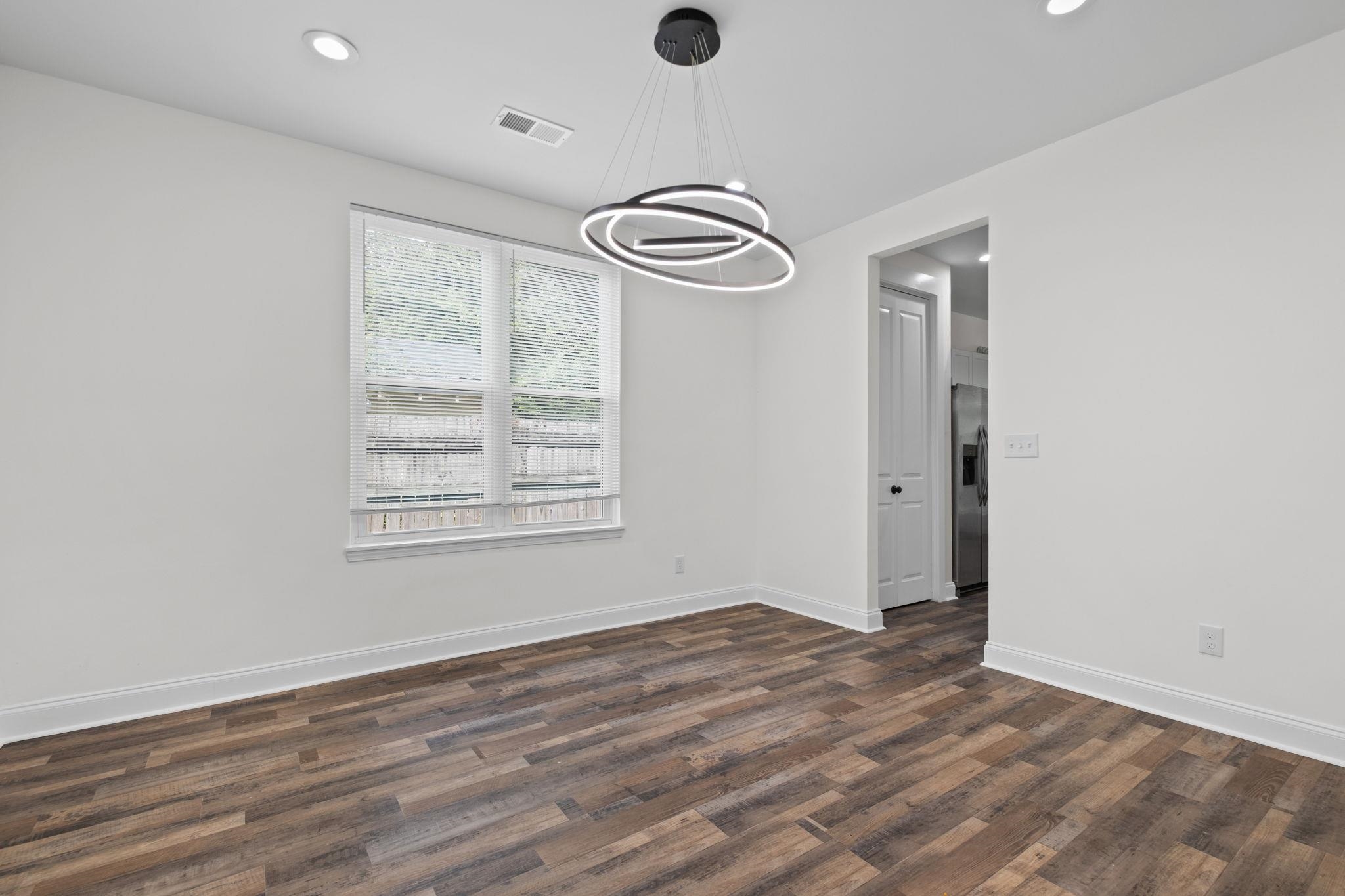 1488 Lyndale Ave Property Photo 13