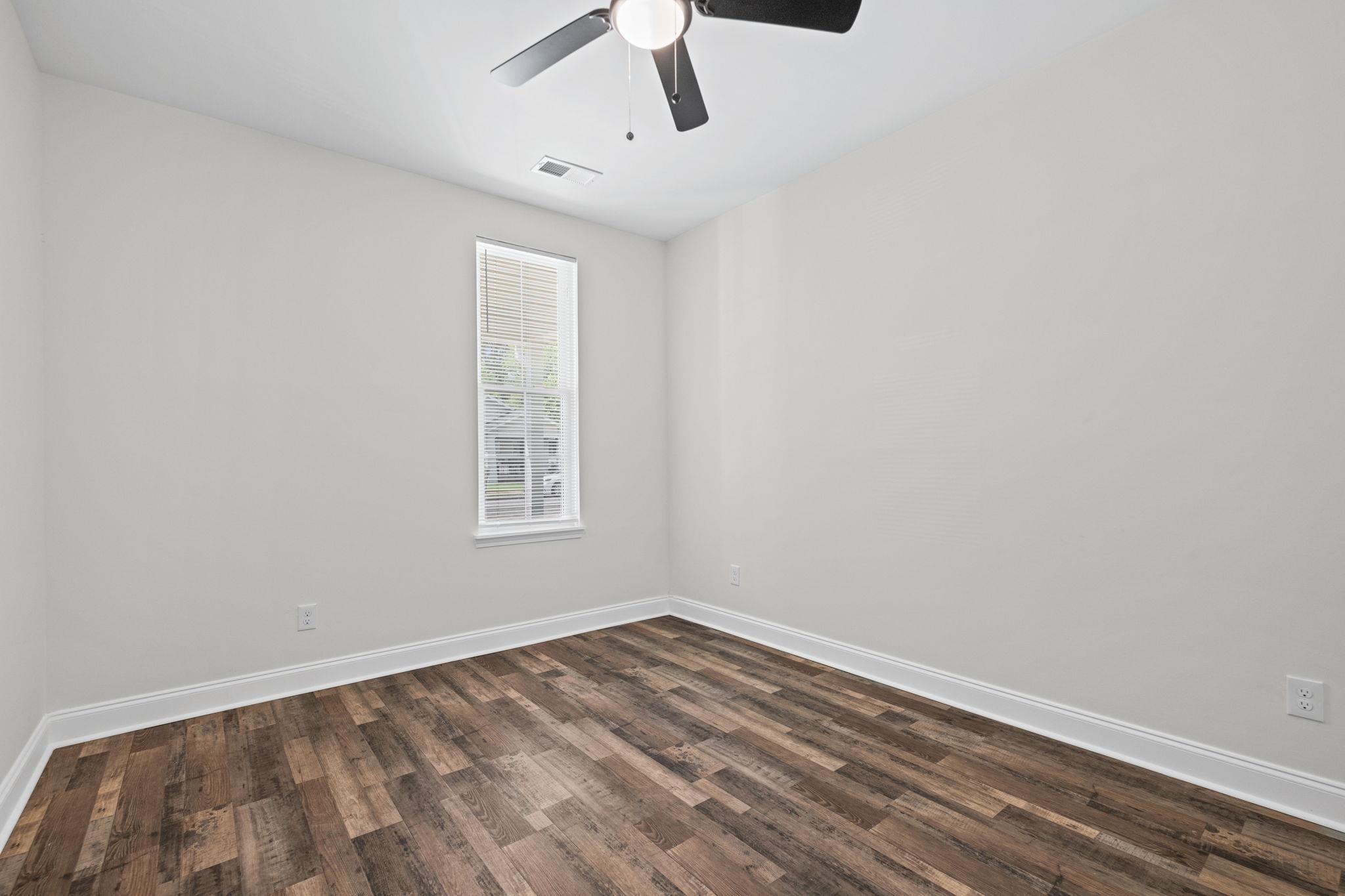 1488 Lyndale Ave Property Photo 20