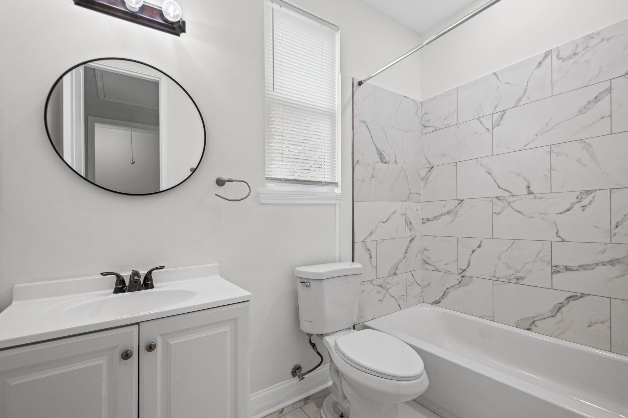 1488 Lyndale Ave Property Photo 22
