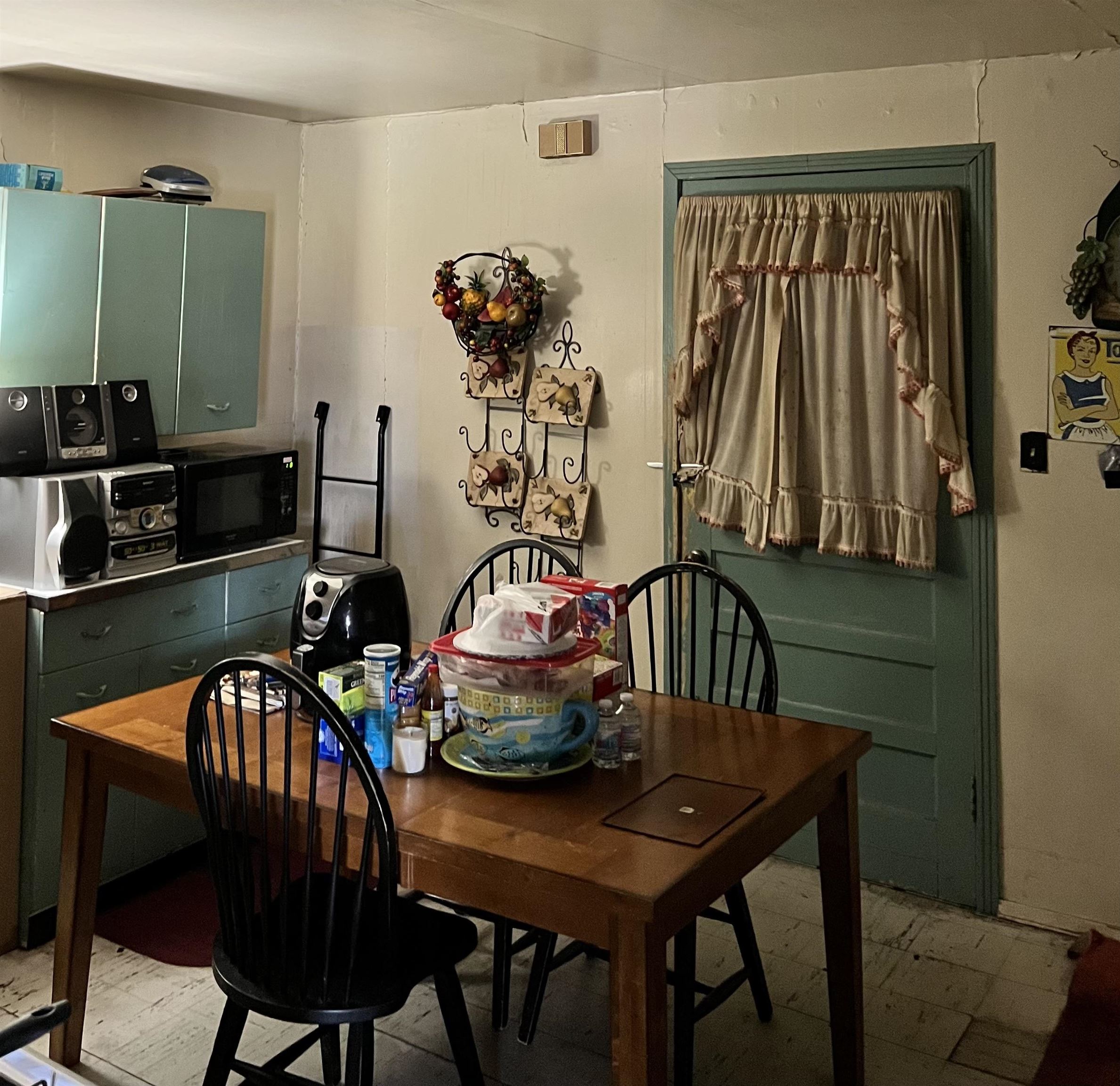 1102 Chicago Ave Property Photo 4