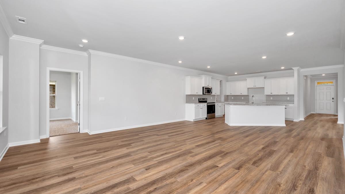 650 Riverdale Dr Property Photo 15