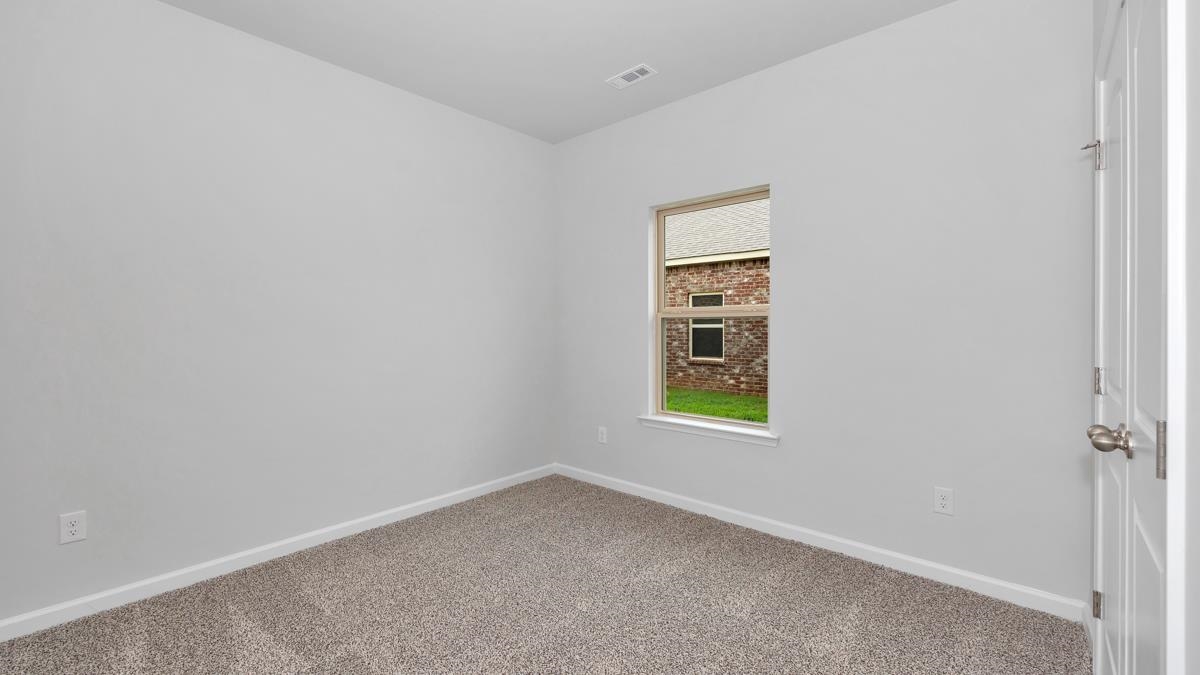 650 Riverdale Dr Property Photo 21