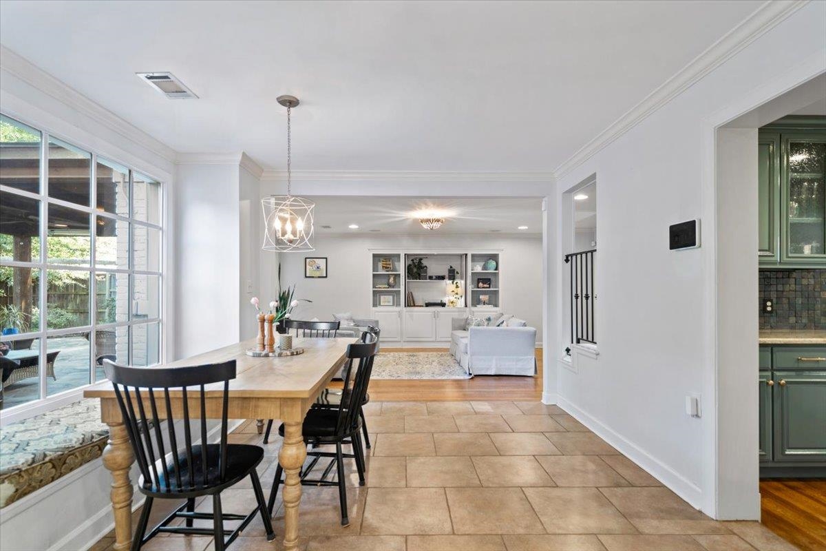 816 Reddoch St Property Photo 11