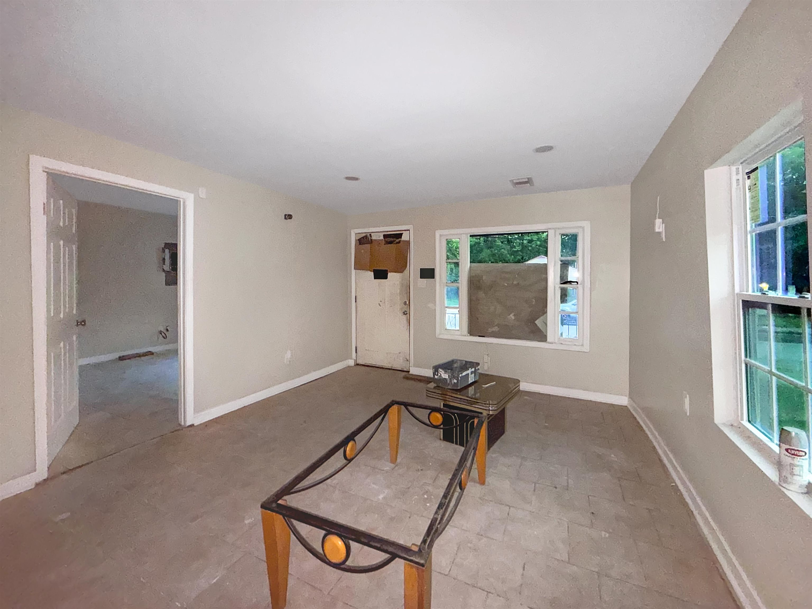 2352 Shasta Ave Property Photo 5