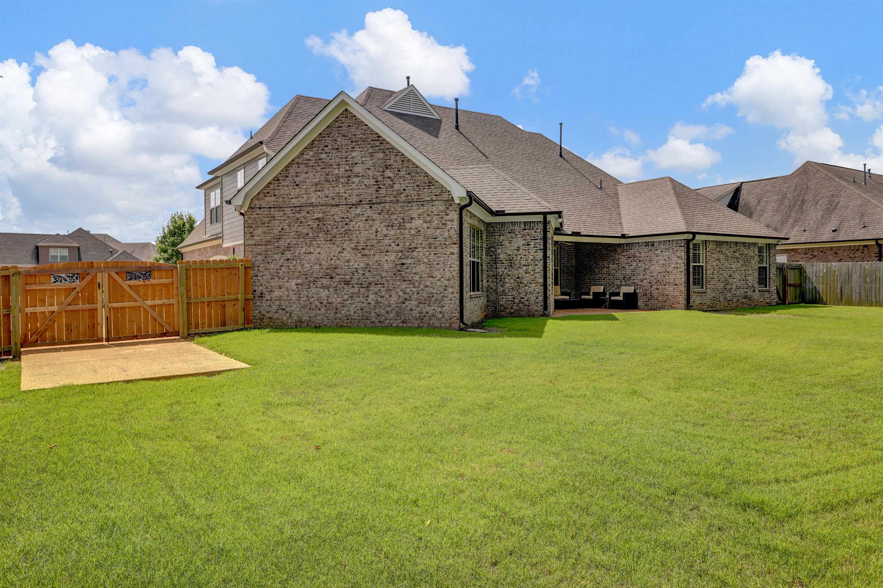 6031 Windsor Oak Dr Property Photo 37