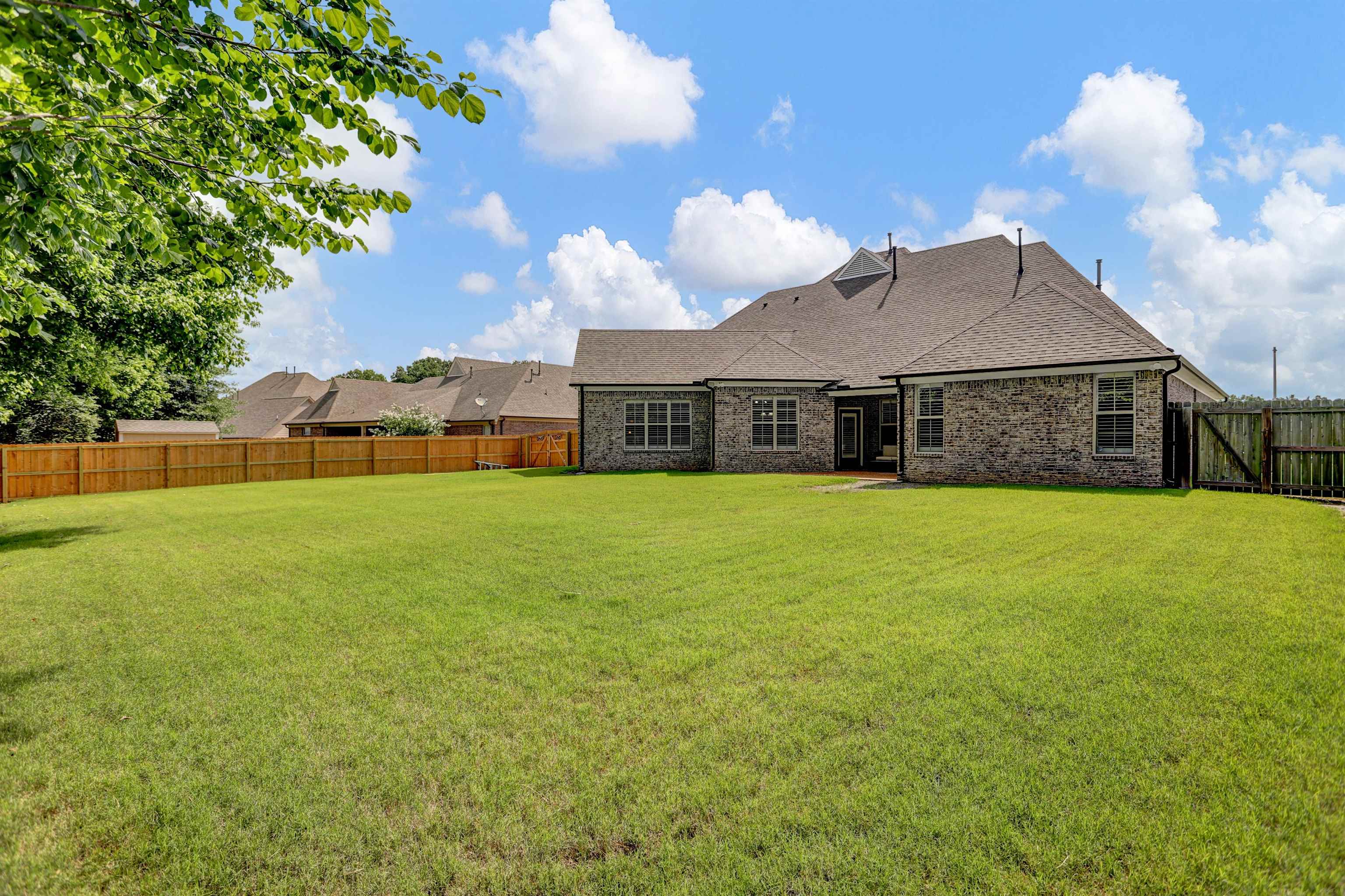 6031 Windsor Oak Dr Property Photo 38