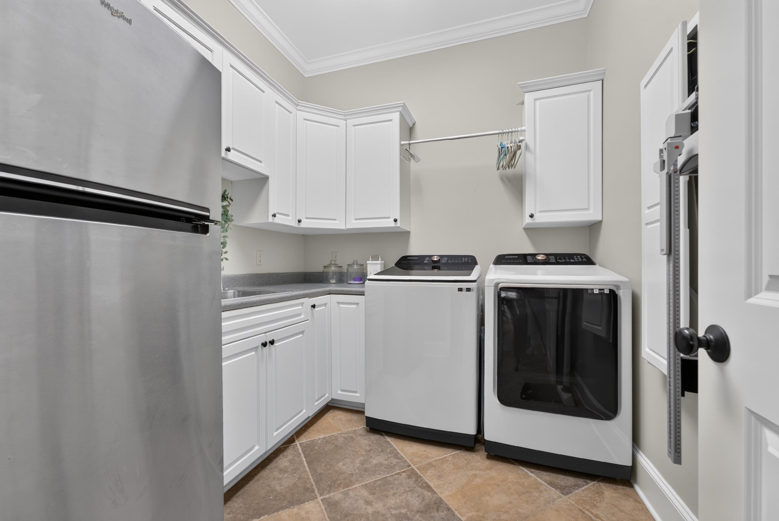 10307 Shea Woods Dr Property Photo 16