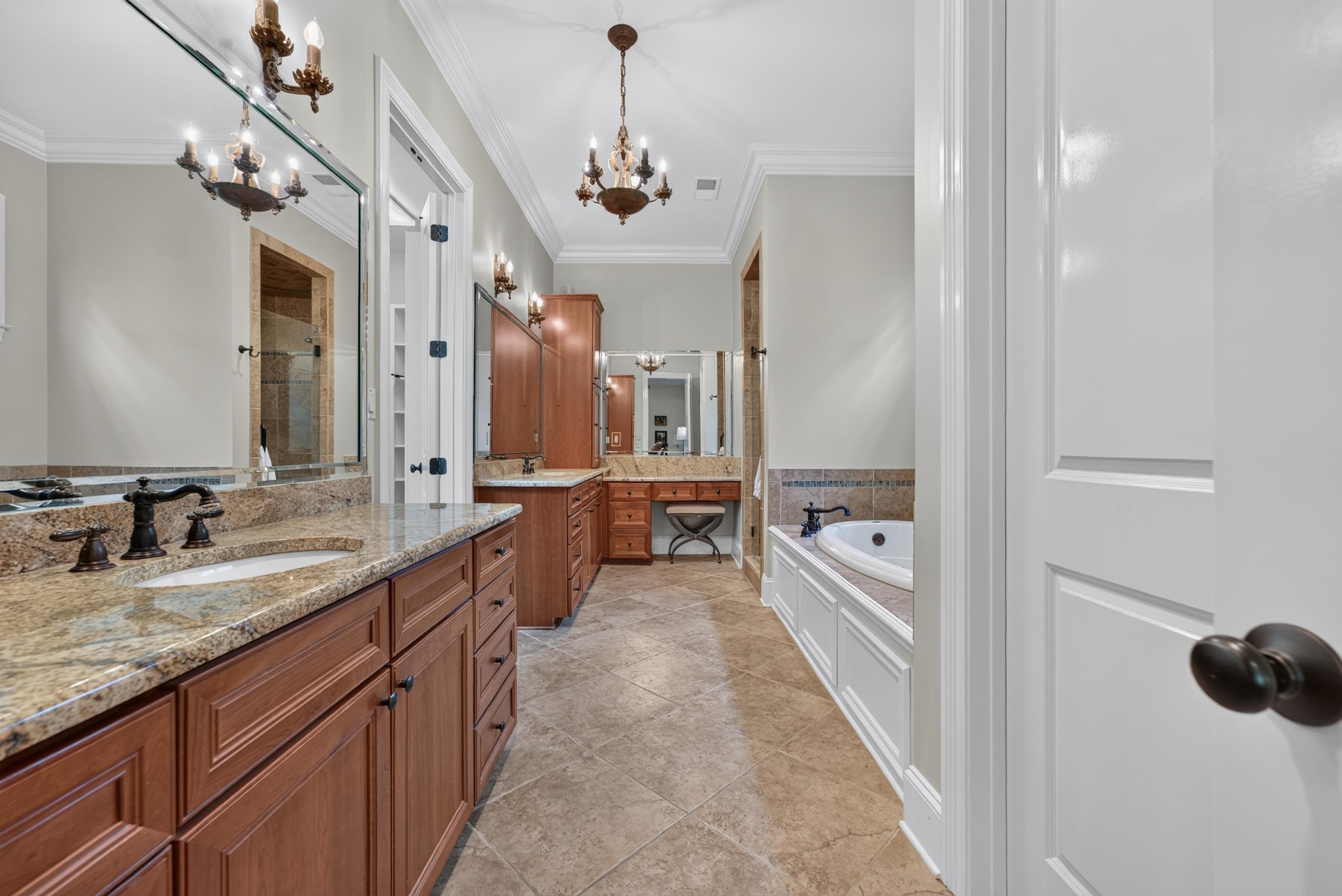 10307 Shea Woods Dr Property Photo 19