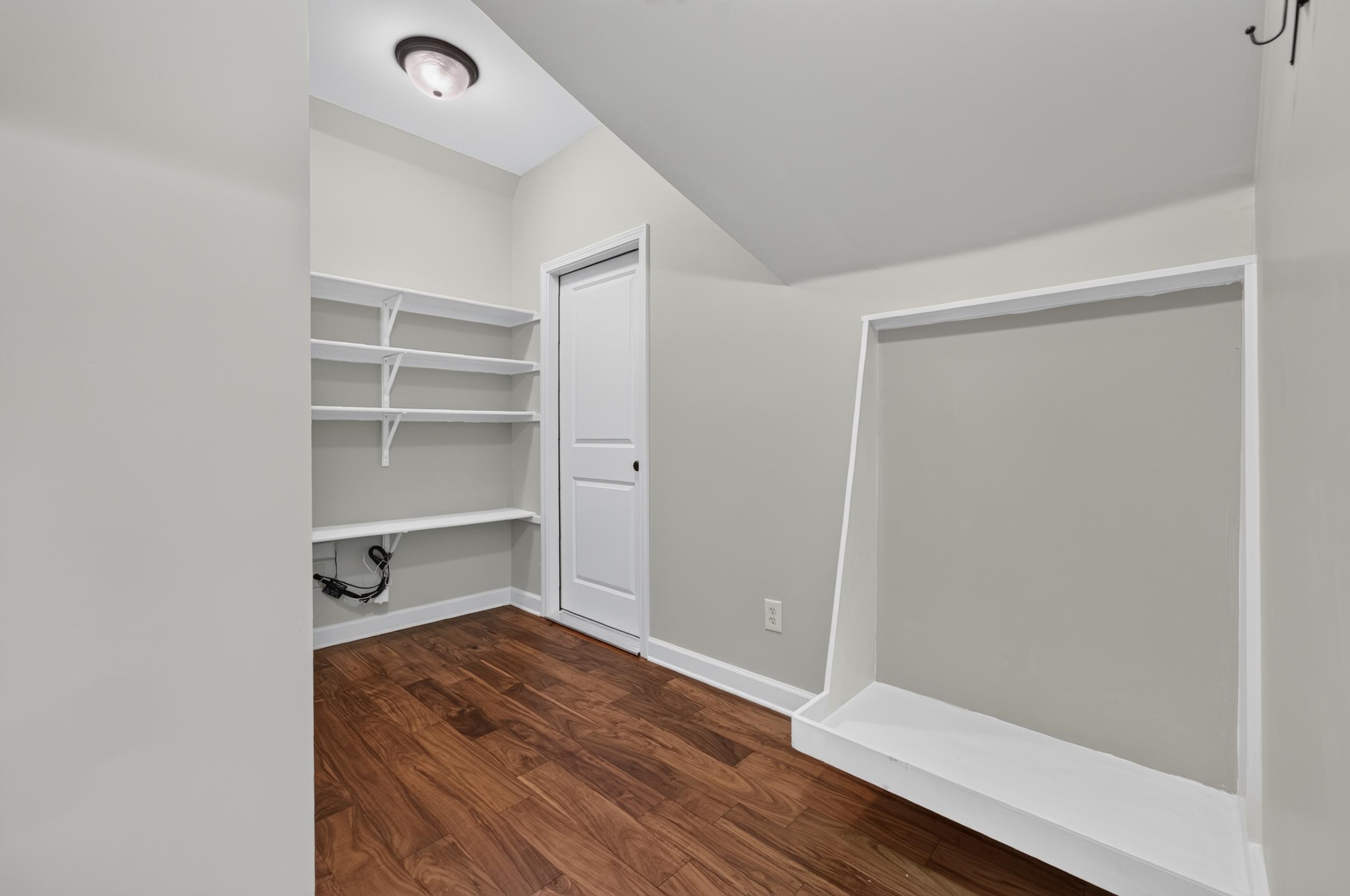 10307 Shea Woods Dr Property Photo 28