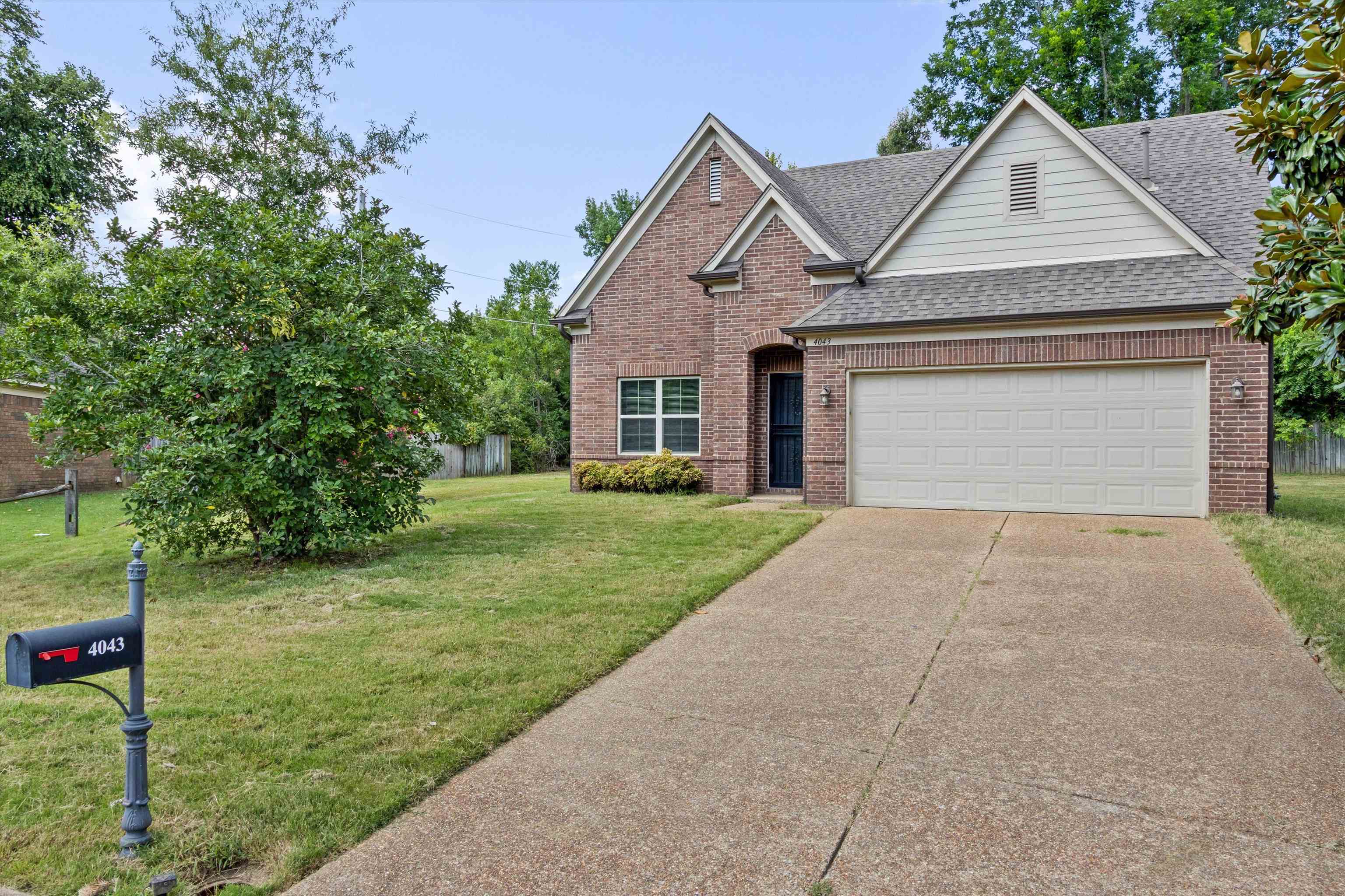 4043 Bedford Cv Property Photo 2