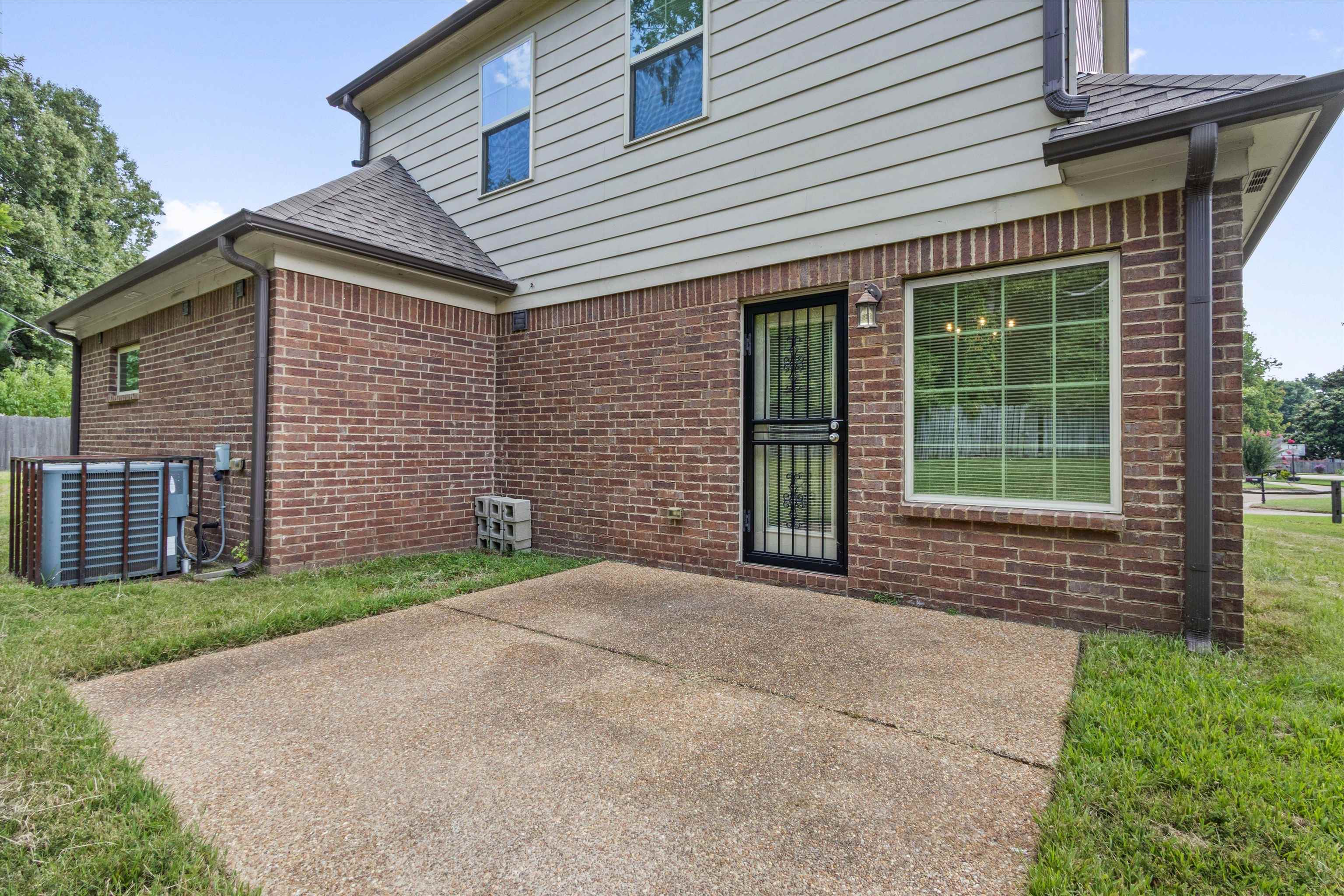 4043 Bedford Cv Property Photo 23