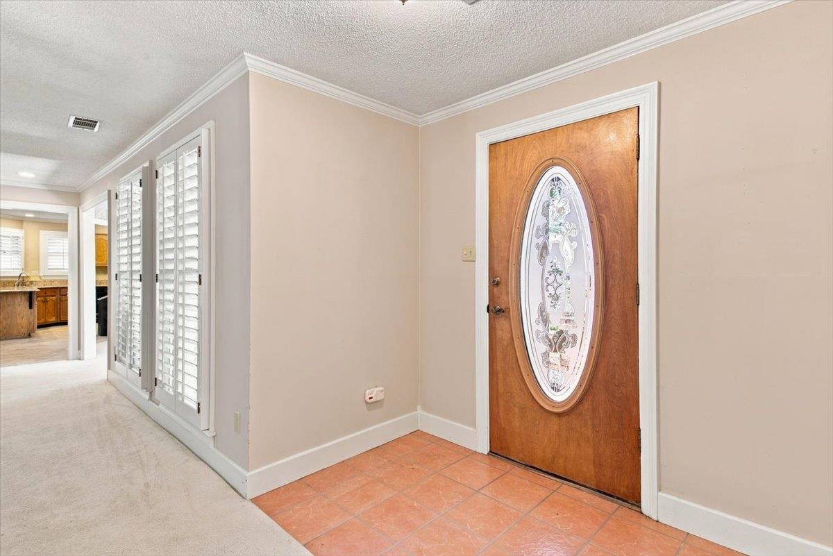 751 Lake Meadow Dr Property Photo 4
