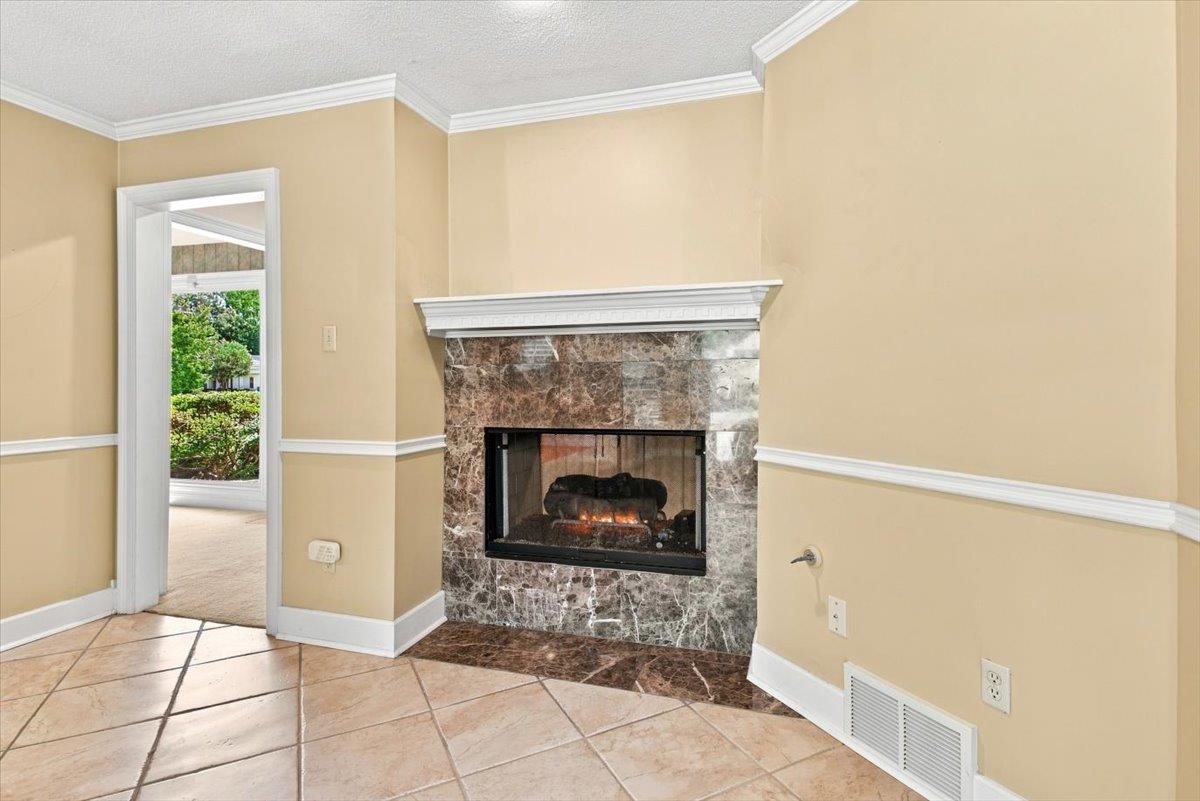 751 Lake Meadow Dr Property Photo 15