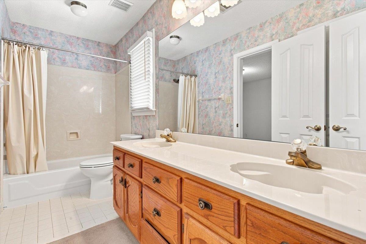 751 Lake Meadow Dr Property Photo 22