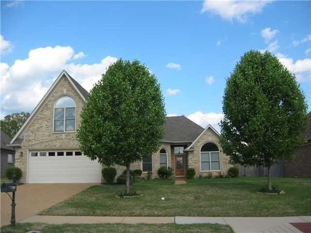 4894 FOX SPRINGS DR Property Photo 1
