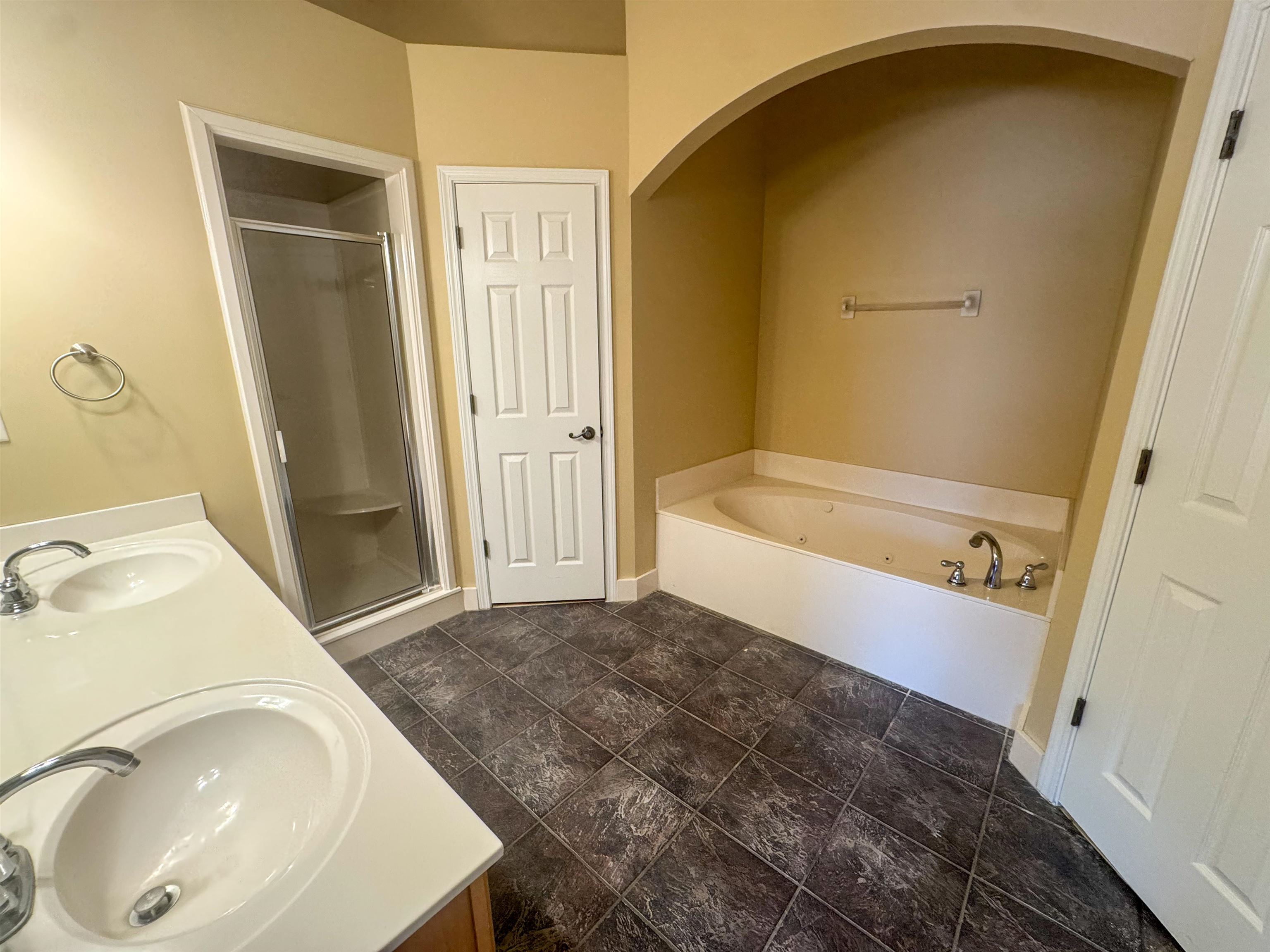 4894 Fox Springs Dr Property Photo 7