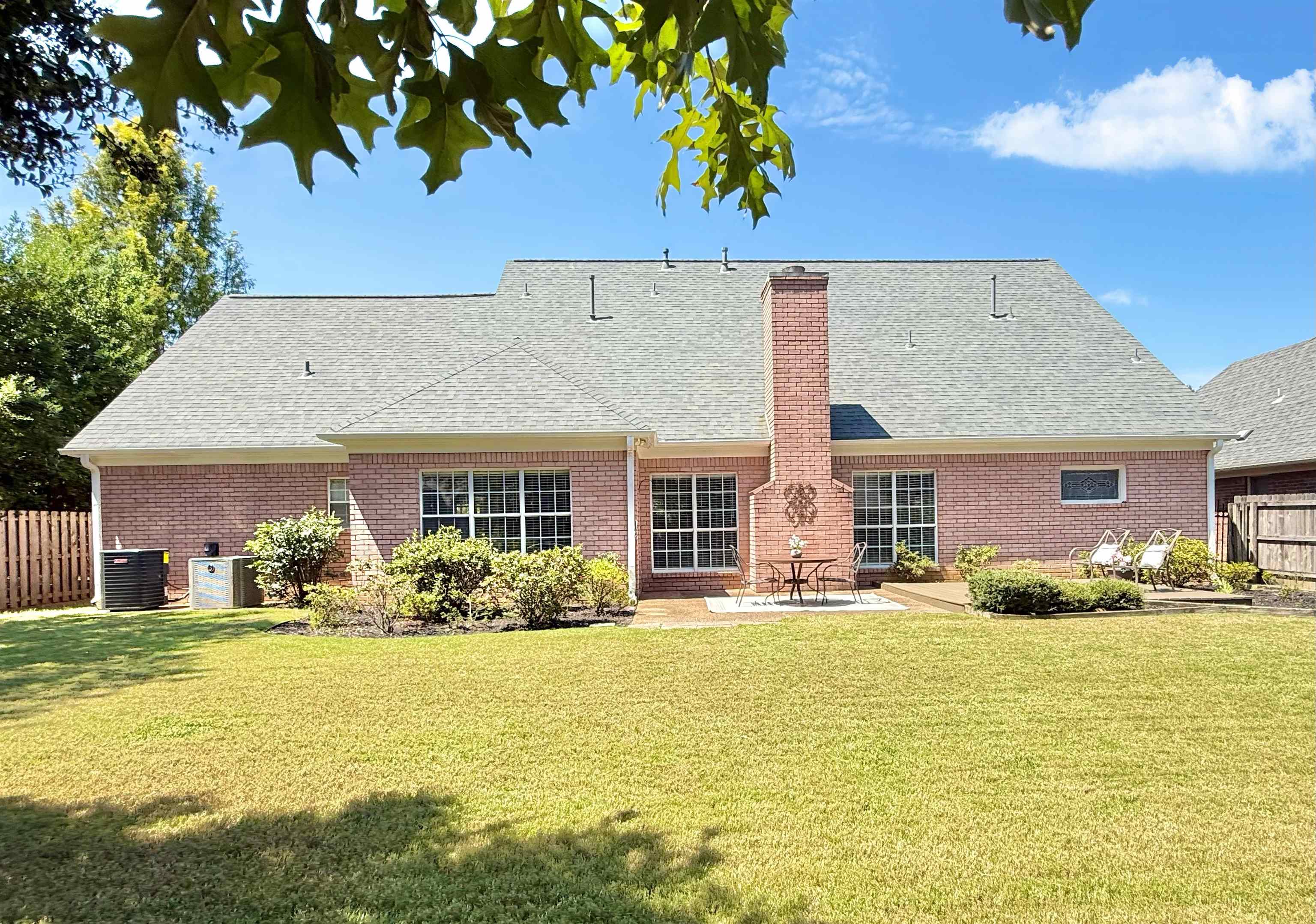 1044 Sweetie Ln Property Photo 3
