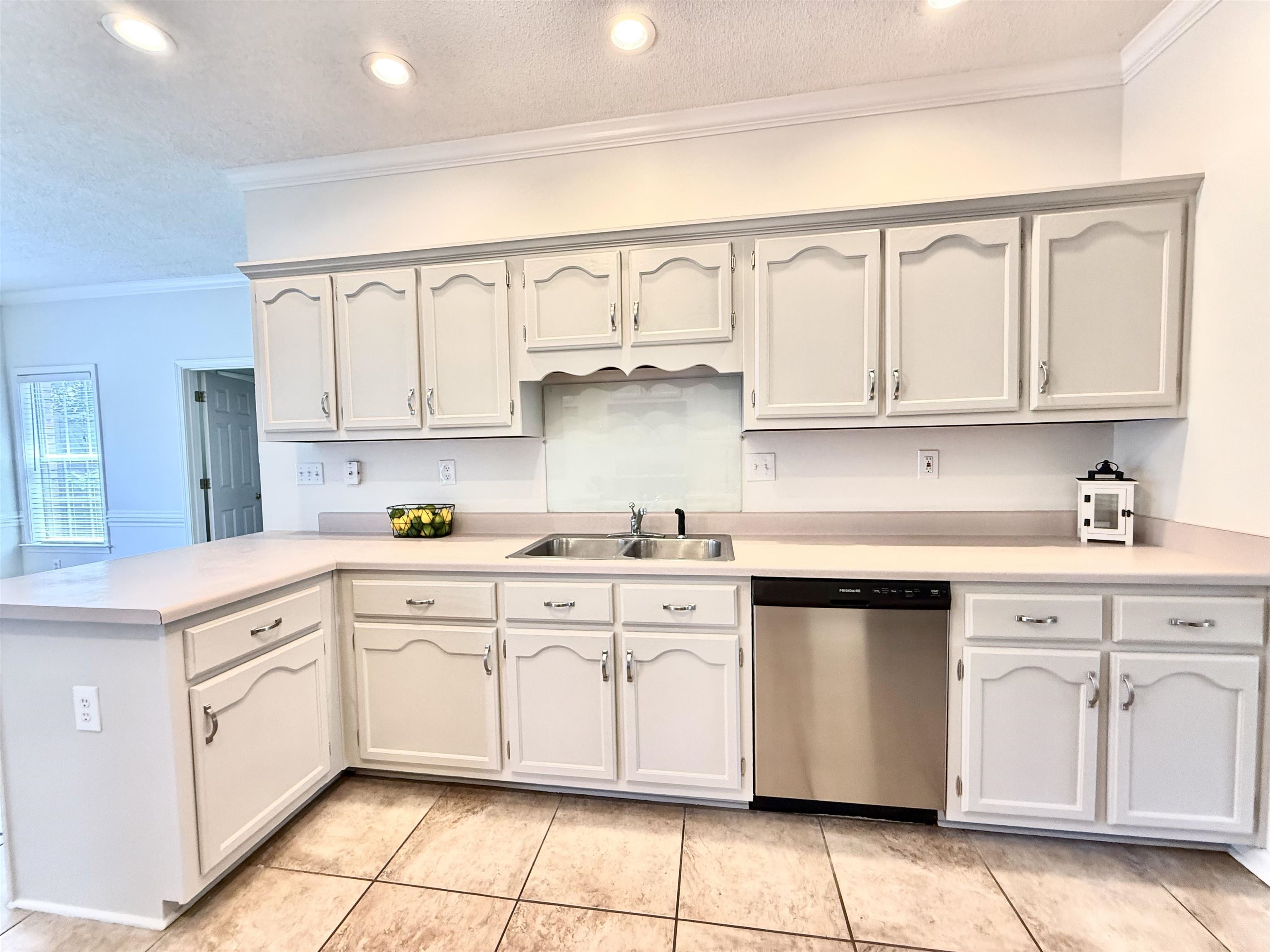 1044 Sweetie Ln Property Photo 10