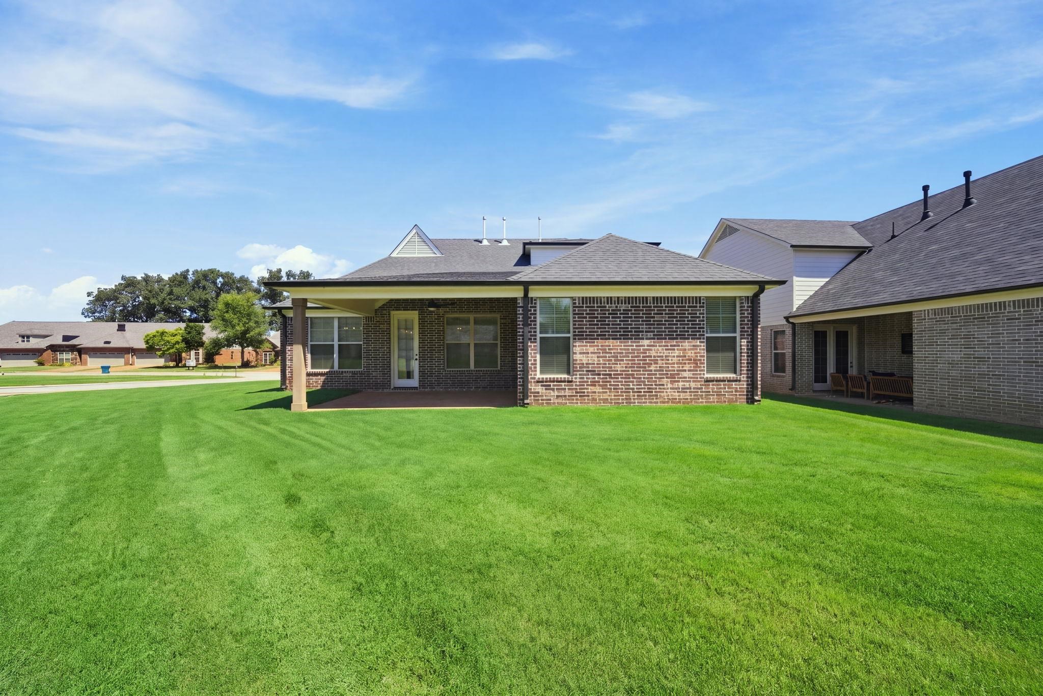 250 Saint Andrews Dr Property Photo 7
