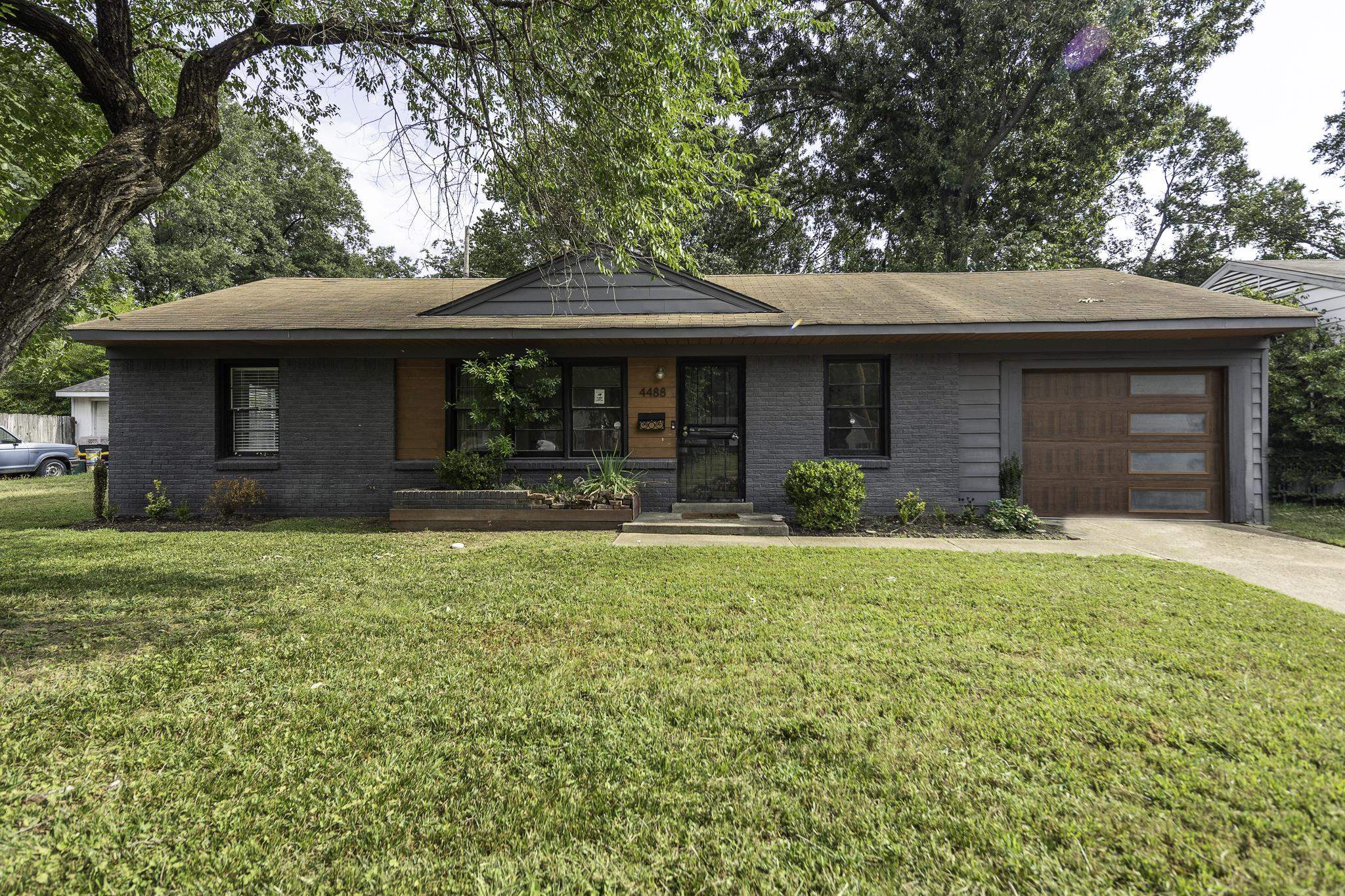 4488 Quince Rd Property Photo 1