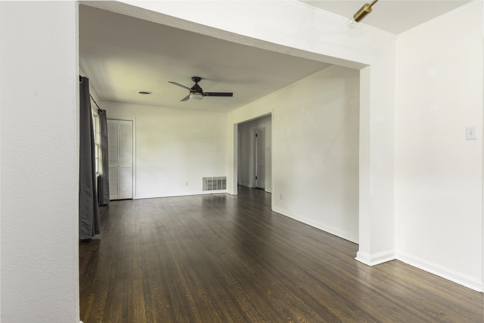 4488 Quince Rd Property Photo 4