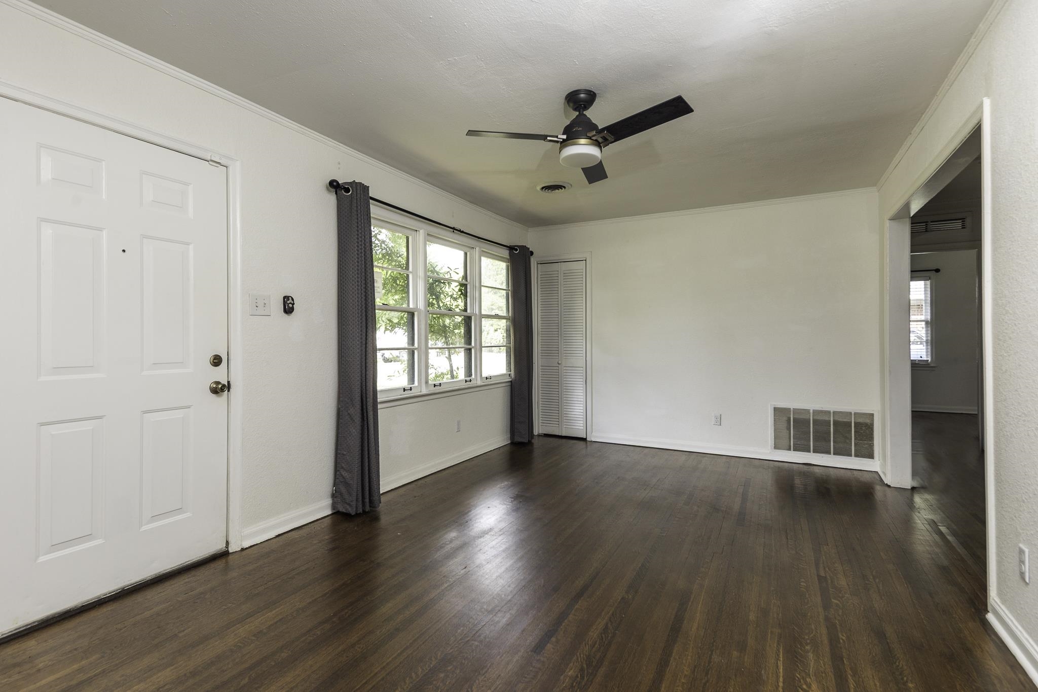 4488 Quince Rd Property Photo 5