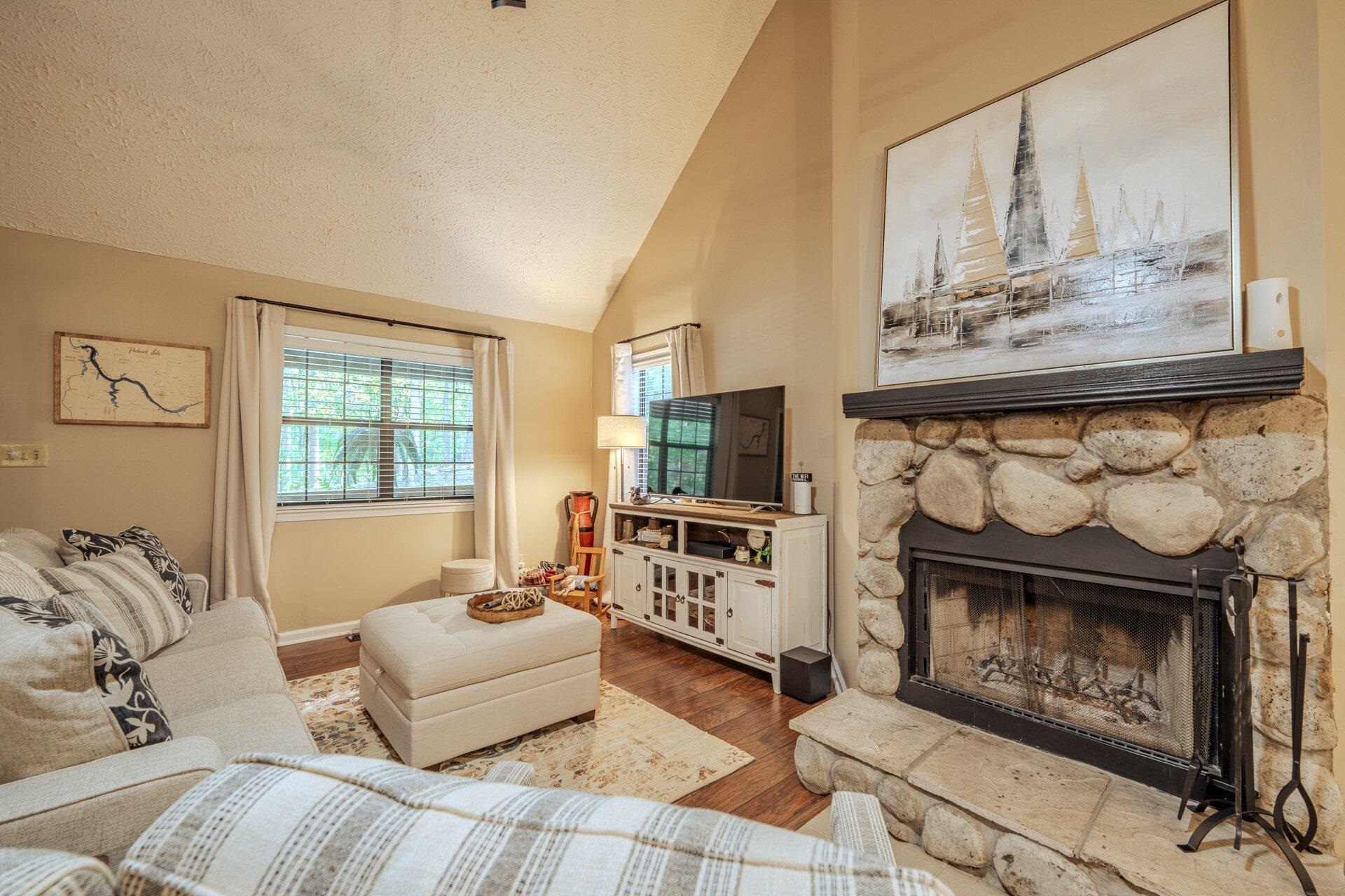 25 Pickwick Woods Cv Property Photo 7