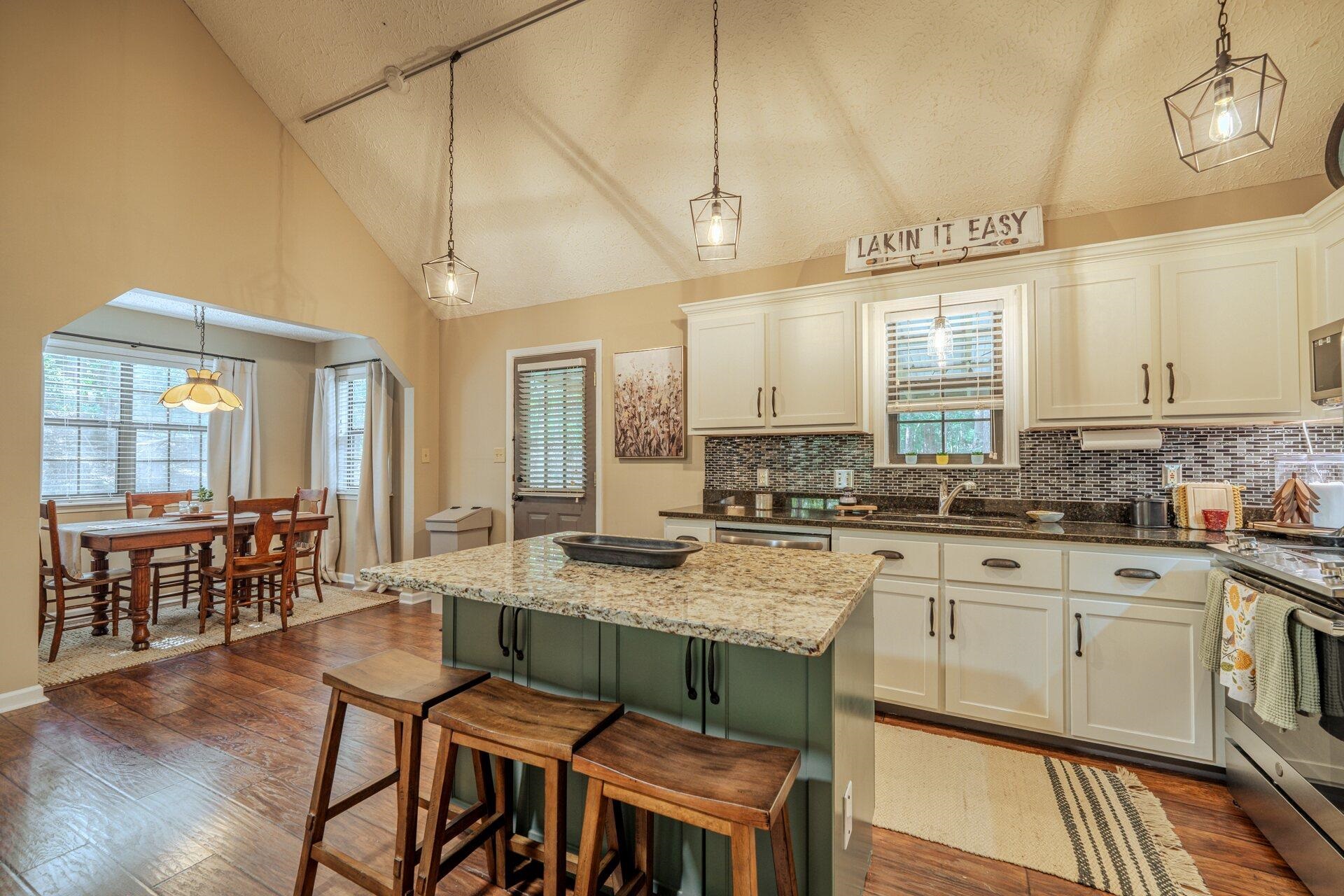 25 Pickwick Woods Cv Property Photo 13